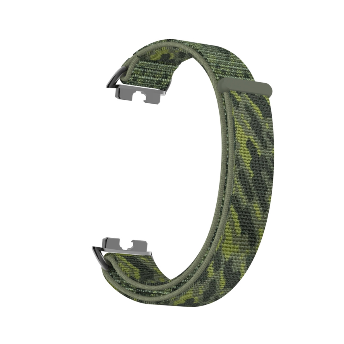 Grünes und khaki-farbenes Tarnmuster-Armband, gebogen, mit silbernen Verschlüssen an beiden Enden. Weißer Hintergrund.
