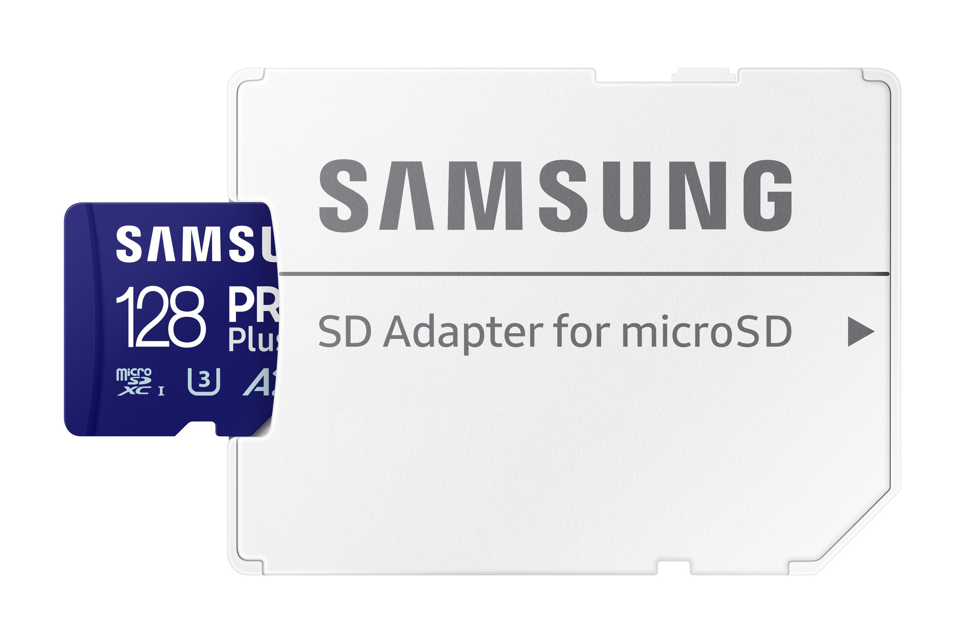 Samsung SD-Karte und Adapter auf weißem Hintergrund.