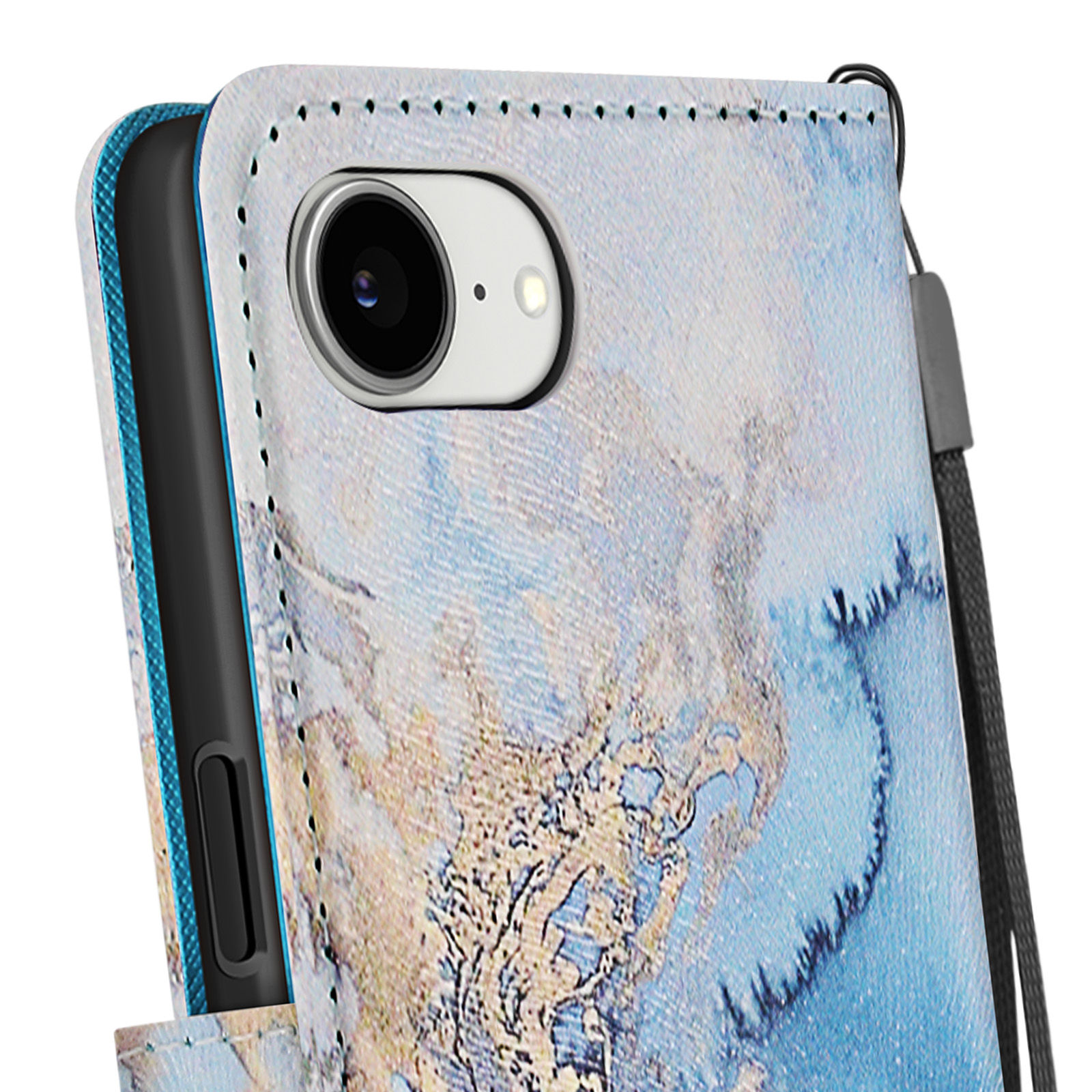 Primo piano di una custodia per telefono con un design marmorizzato. La custodia è aperta, la fotocamera è visibile.