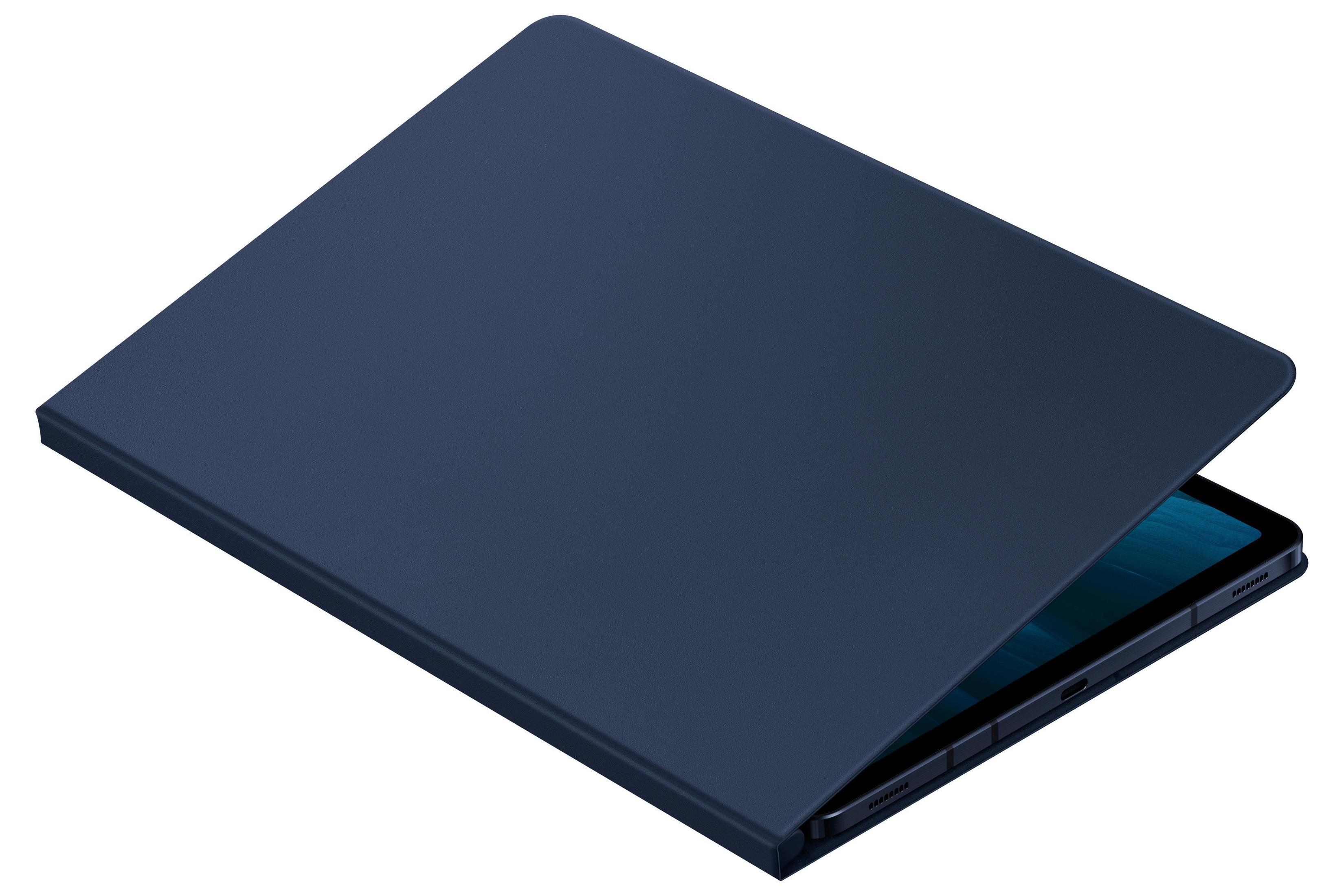 Une housse de tablette bleue, fermée sur une tablette. Le couvercle est fermé. Fond blanc.