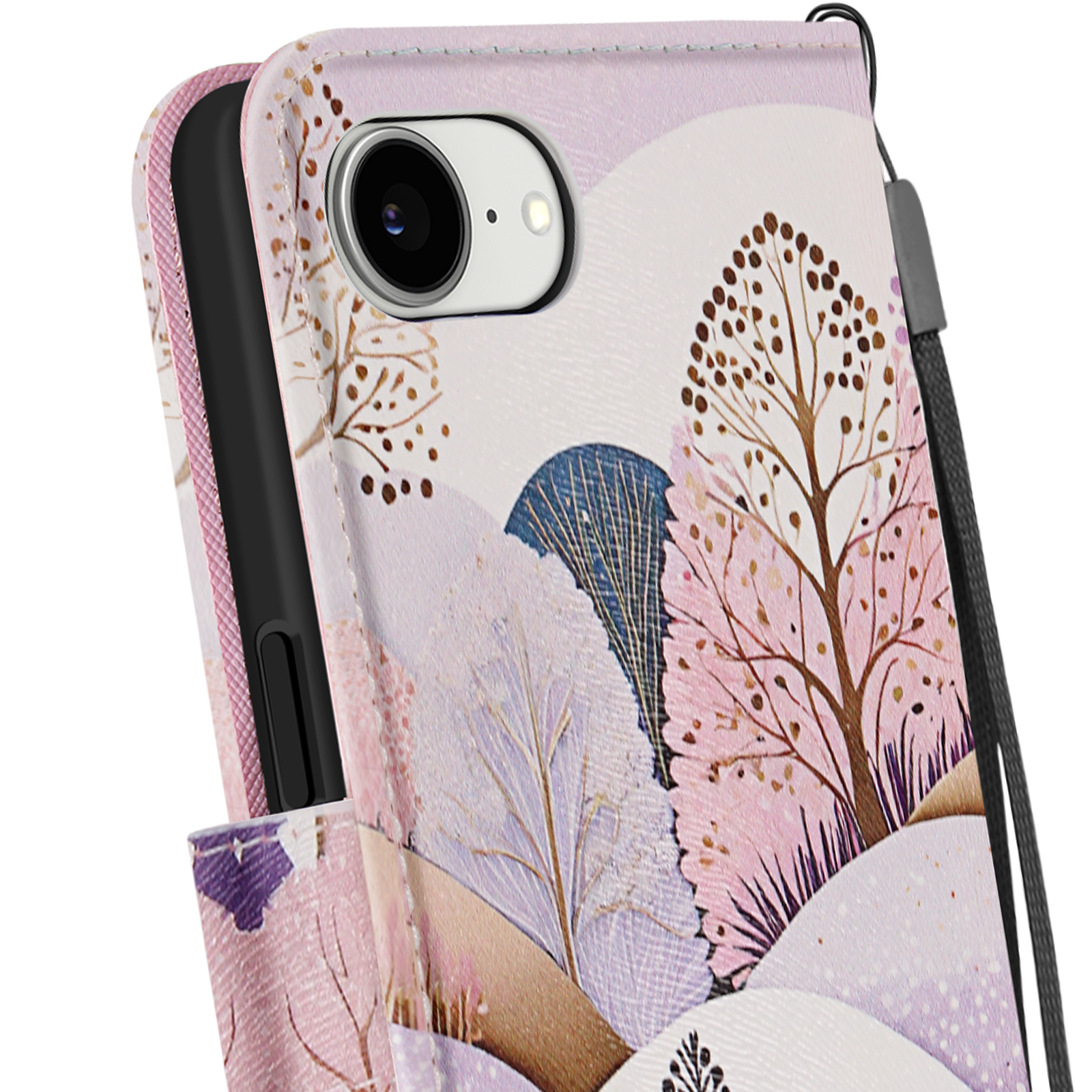 Primo piano di una custodia per telefono con un design paesaggistico. Lo sfondo è bianco.