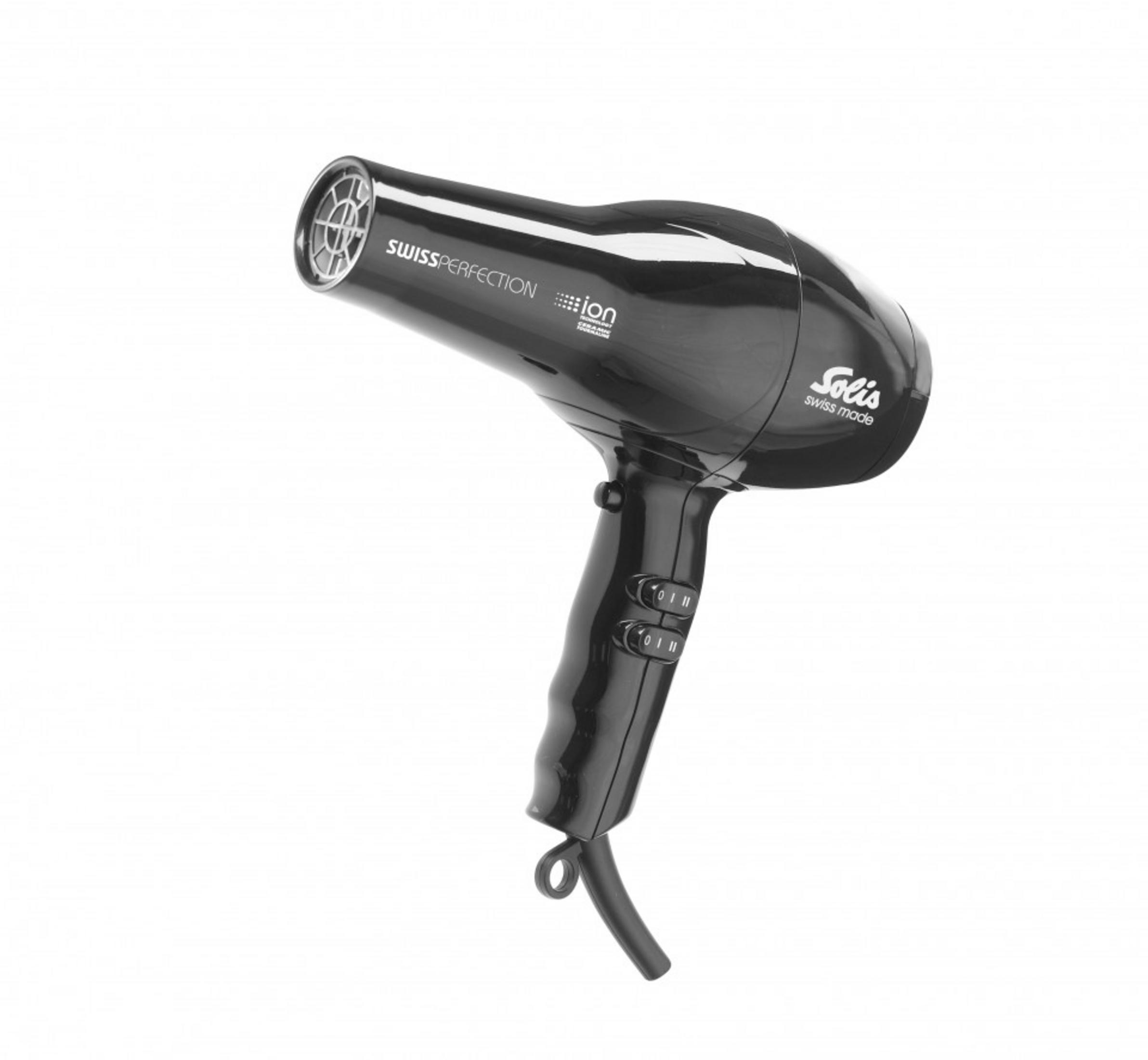 Czarna suszarka do włosów z tekstem SwissPerfection Ion i Solis swiss made, na białym tle.
