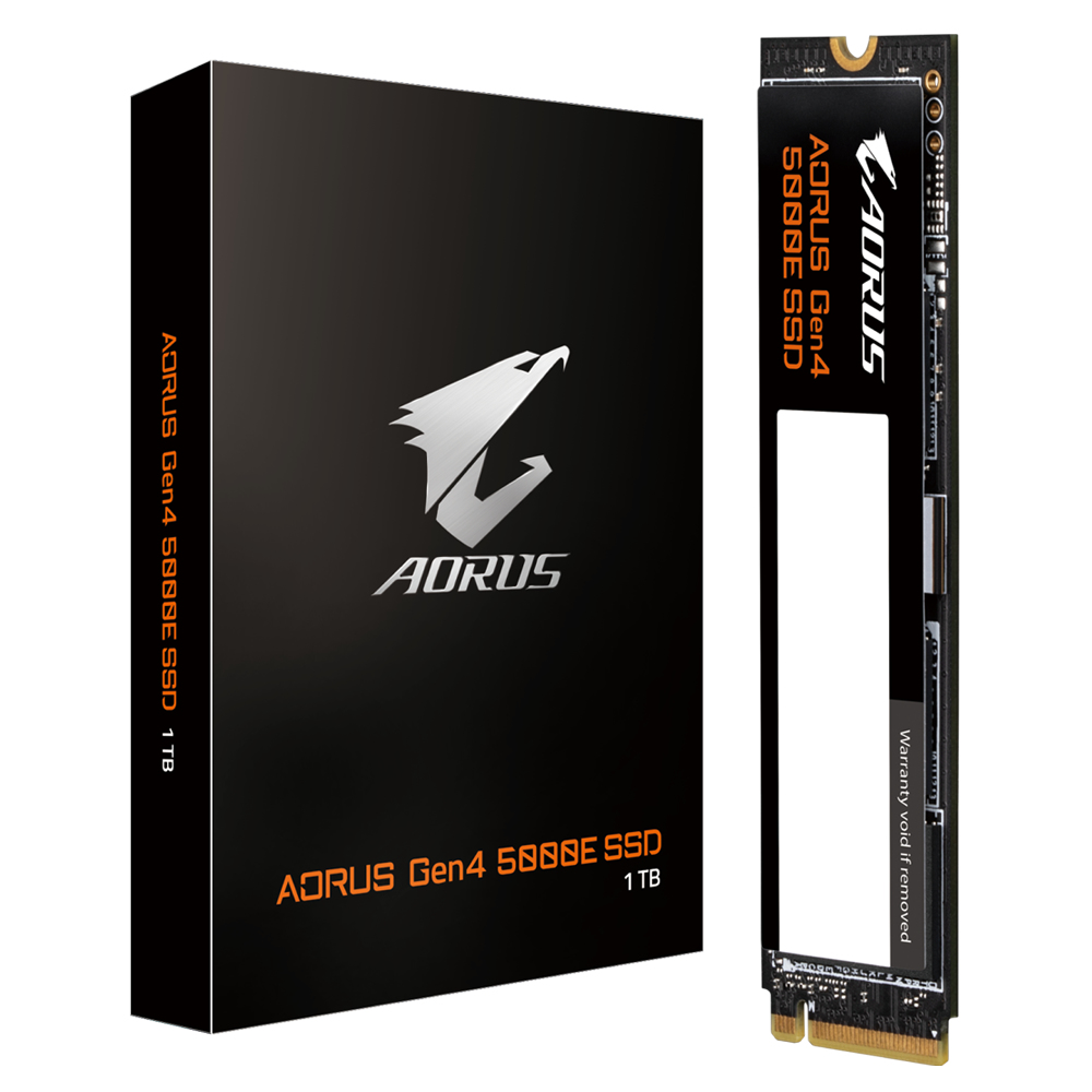 AORUS Gen4 5000E SSD 1TB con caja, negro y blanco, fondo blanco.