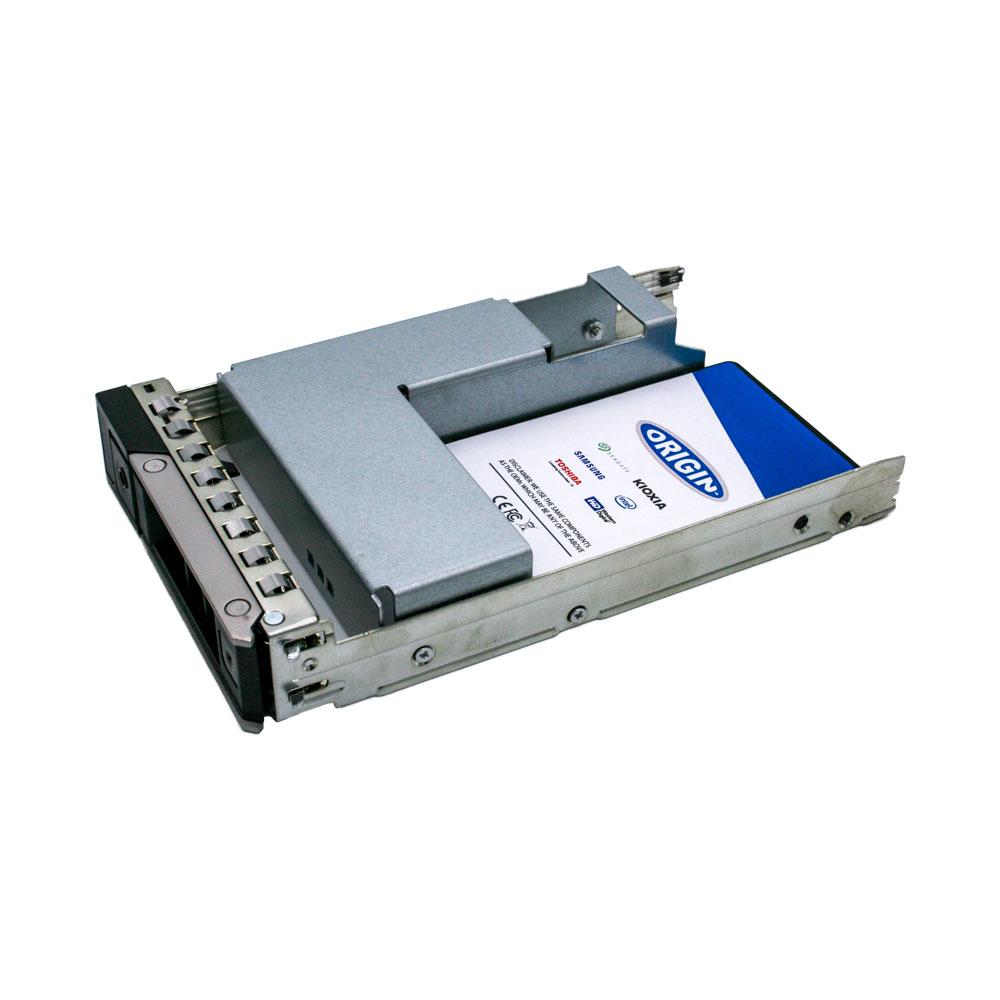 Un alloggiamento per disco rigido argentato, con un SSD Origin parzialmente visibile. Lo sfondo è bianco.