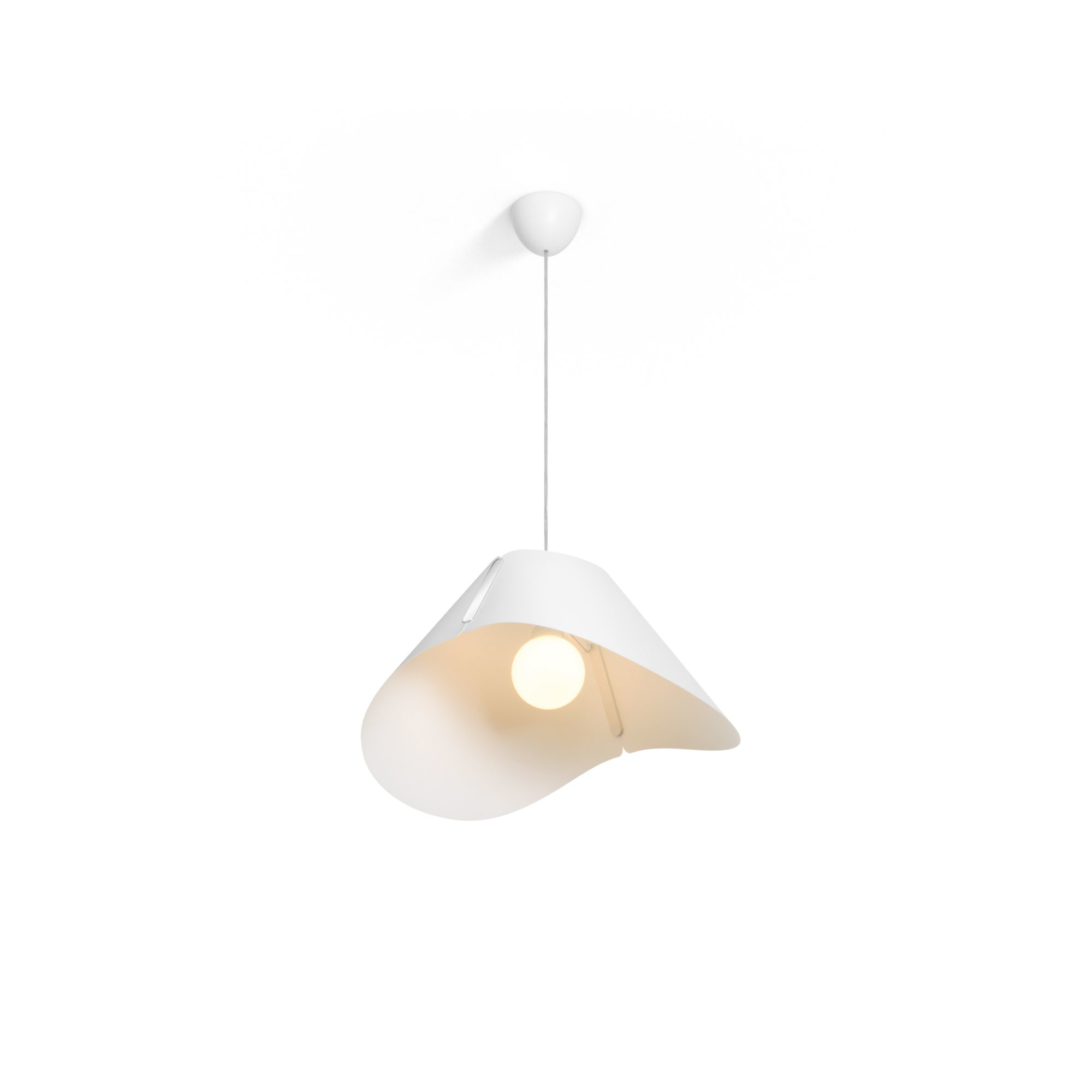 Una lámpara colgante blanca con un diseño curvo. Una bombilla ilumina desde dentro.