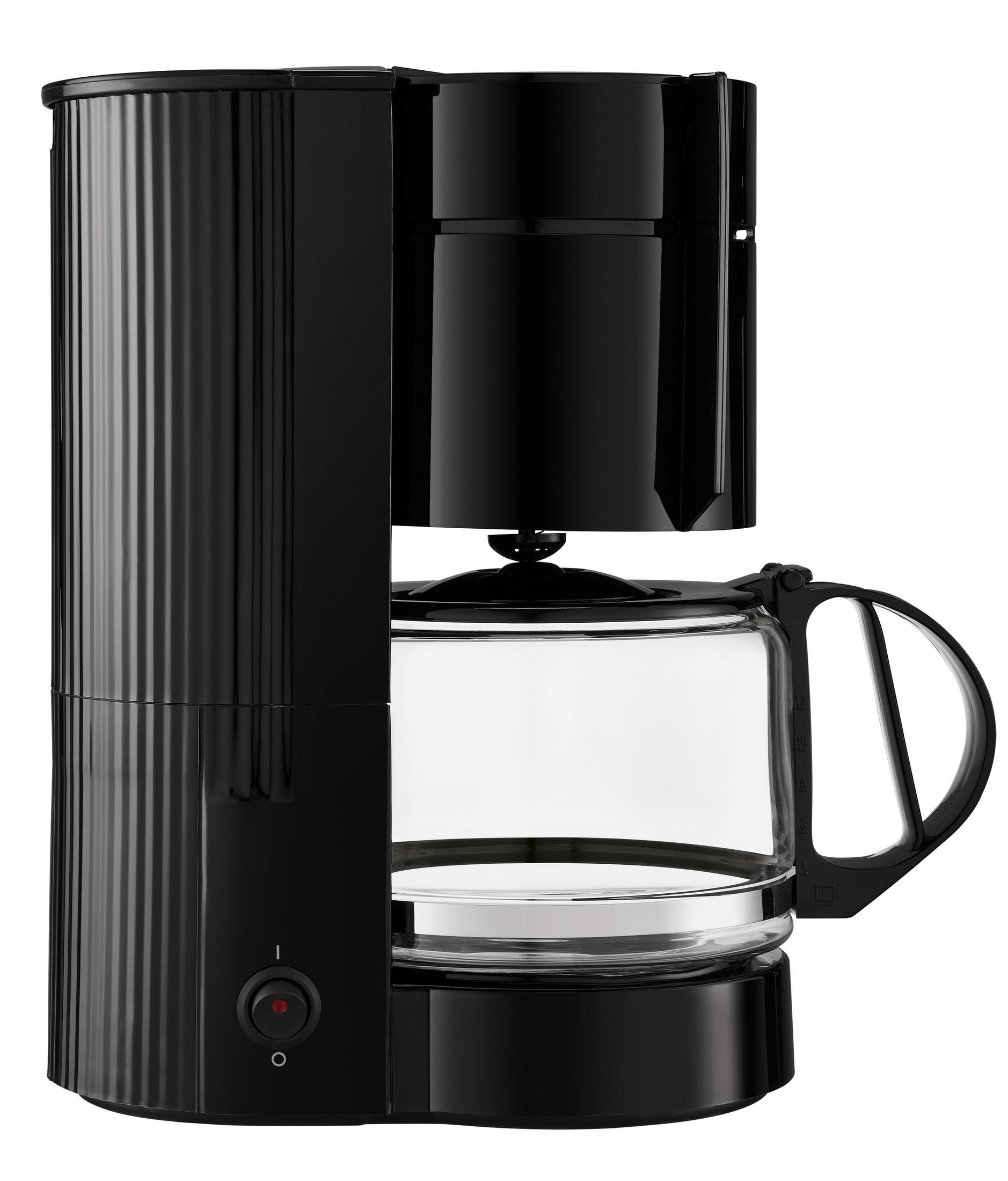 Schwarze Kaffeemaschine mit Glaskaraffe. Sie hat einen roten Netzschalter und ein geripptes Design.