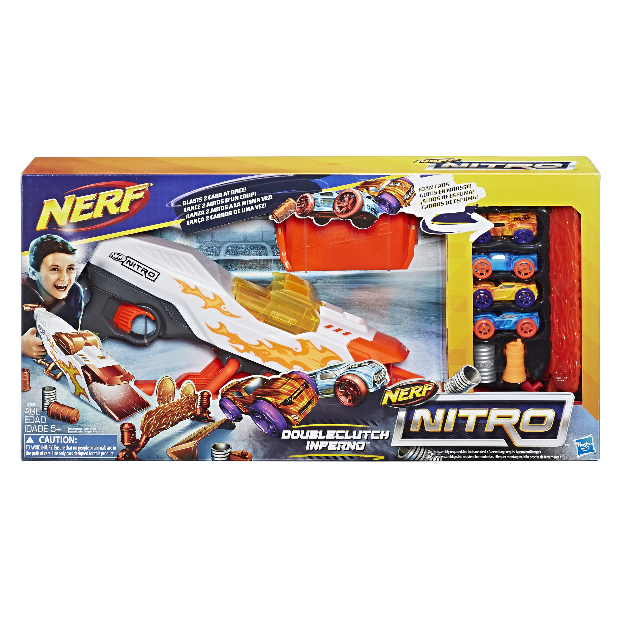 Zestaw w pudełku Nerf Nitro z wyrzutnią, torami i zabawkami. Chłopiec na pudełku.