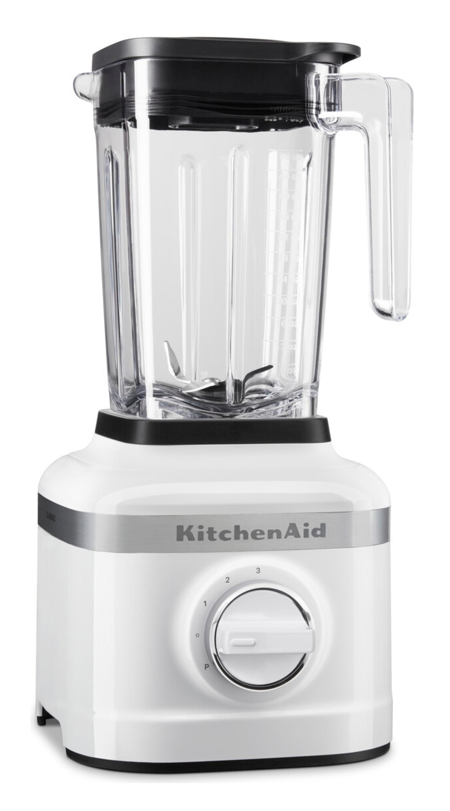 Frullatore KitchenAid bianco. Presenta una caraffa trasparente, un quadrante di controllo e dettagli argentati.