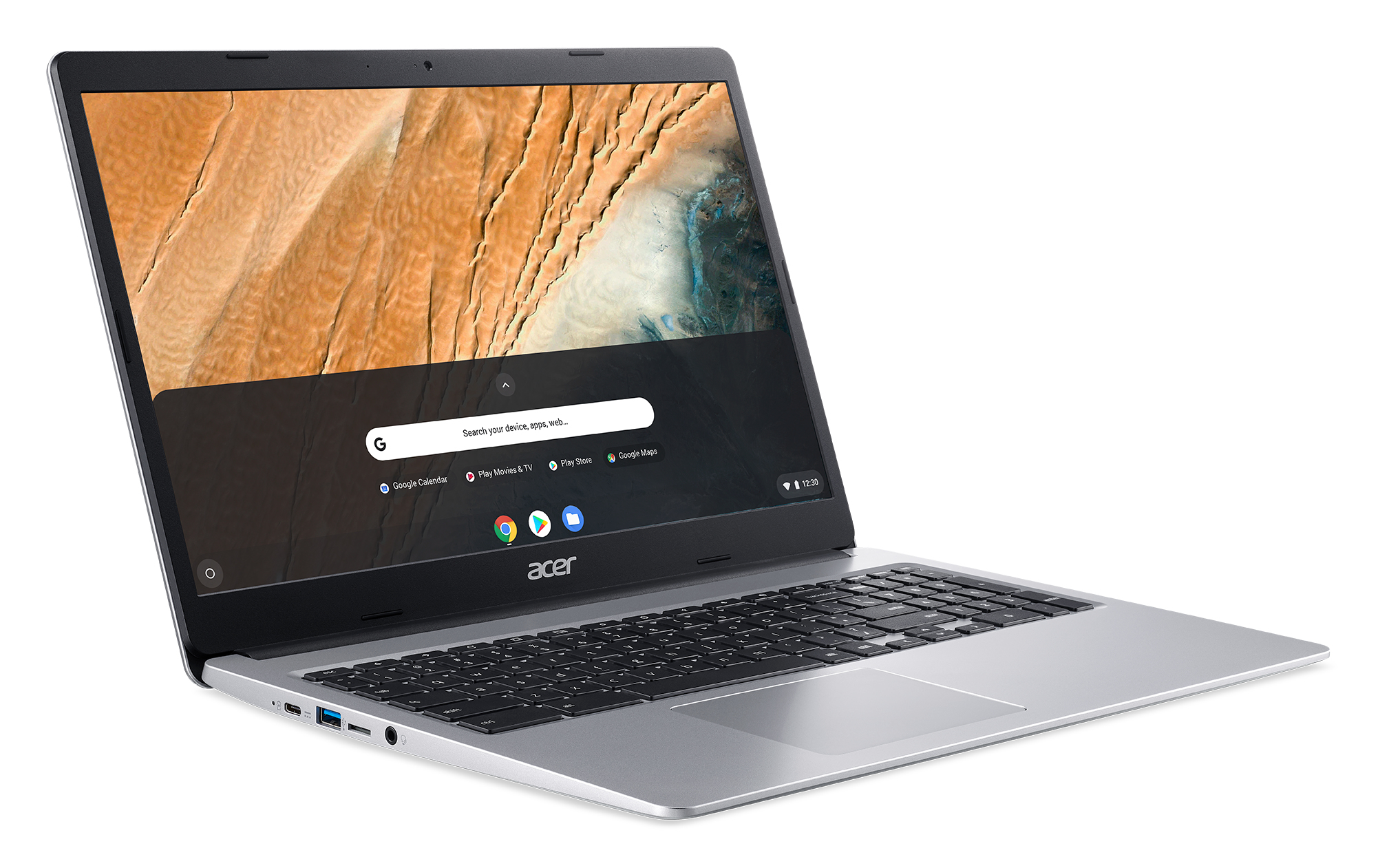Laptop Acer argentato, aperto, su sfondo bianco. Lo schermo mostra immagine deserto e barra ricerca Google.