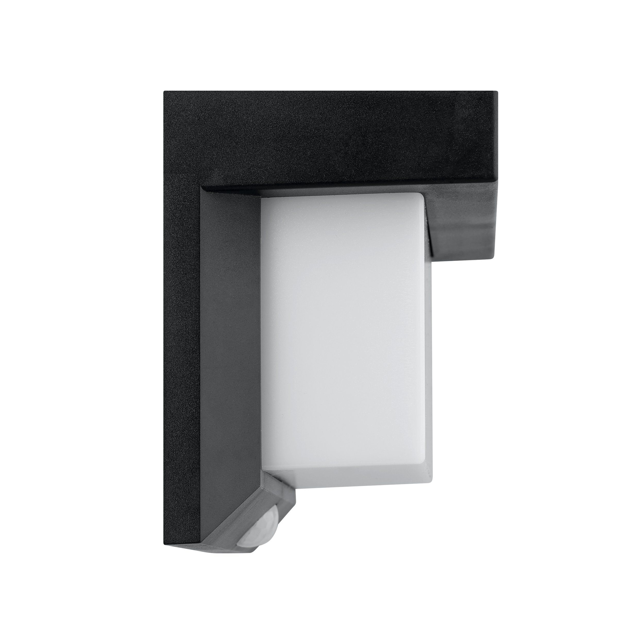 Primer plano de una lámpara de pared exterior negra con frente blanco y sensor en la parte inferior.