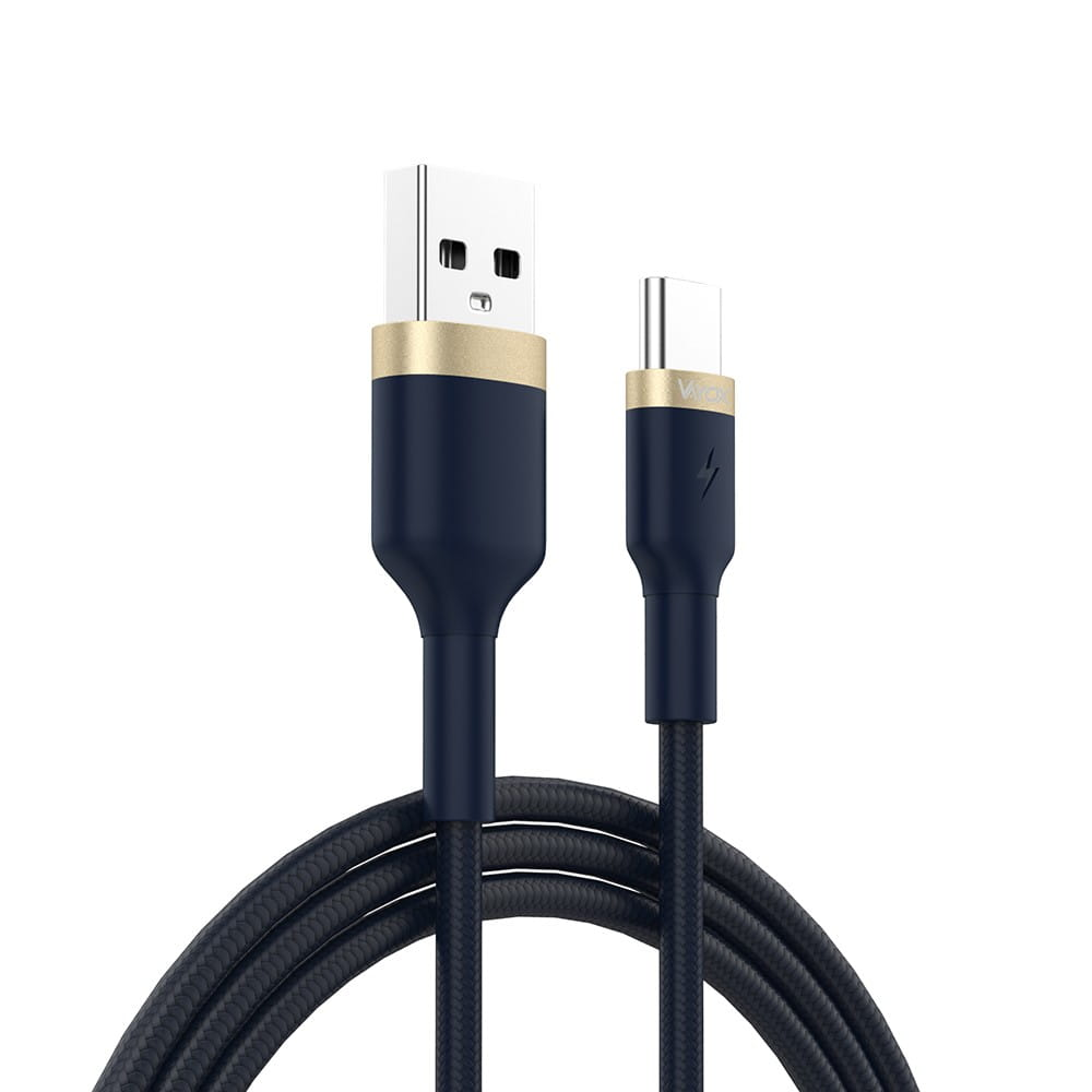 Kabel USB do USB-C, granatowy kabel ze złotym akcentem, białe tło.