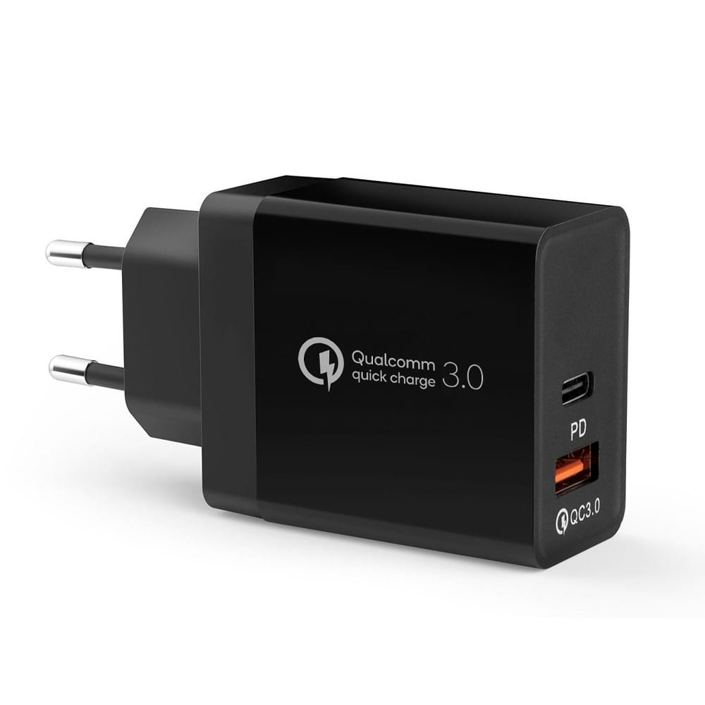 Czarna ładowarka Qualcomm Quick Charge 3.0 z dwoma wtyczkami i portem USB-C.