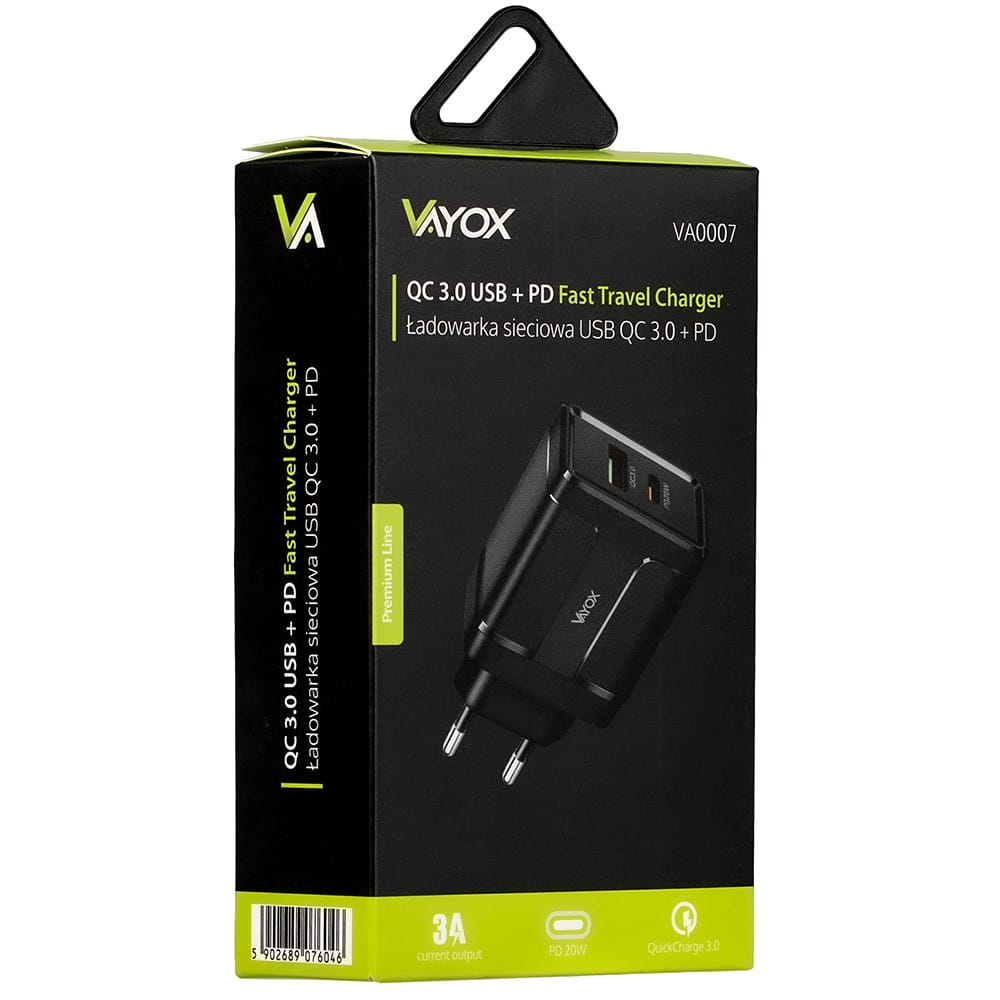Czarne pudełko z ładowarką na białym tle. Pudełko ma logo i tekst Vayox.