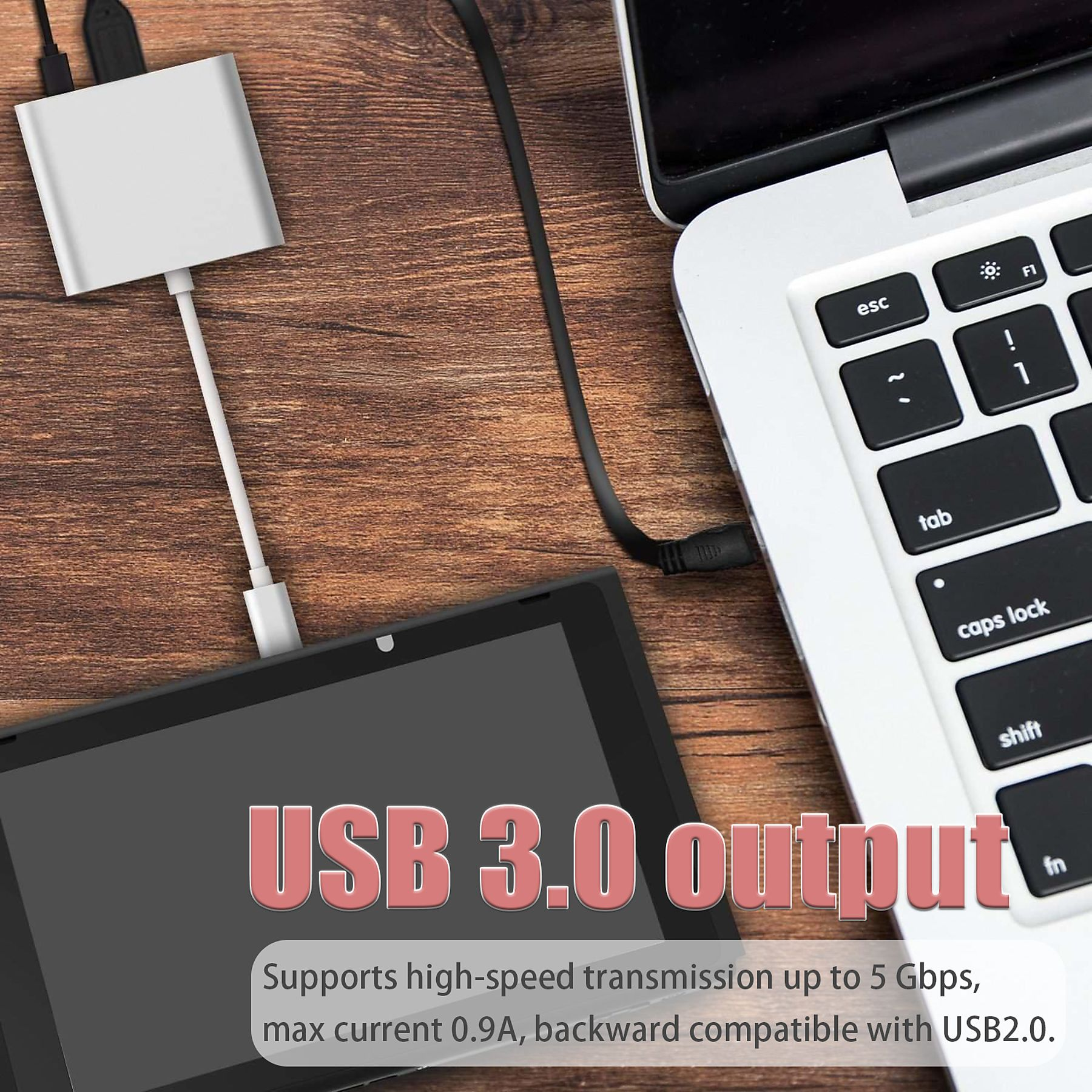 Laptop, Tablet und weißer Adapter, verbunden über Kabel. Text: 'USB 3.0-Ausgang'.