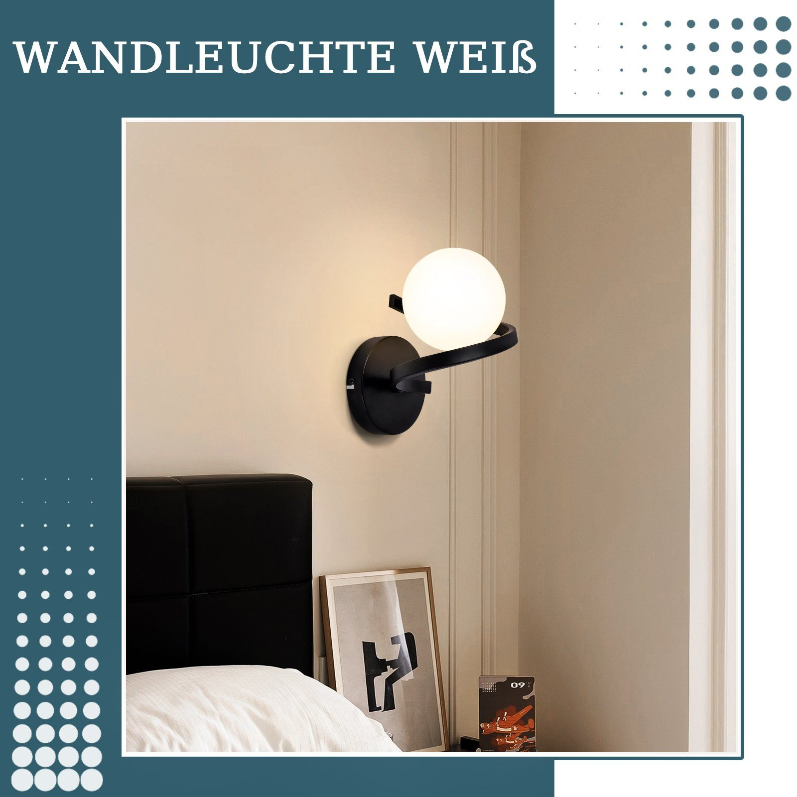 Una lampada da parete nera con una luce bianca a forma di globo è montata su una parete beige. Sono visibili un letto e una cornice.