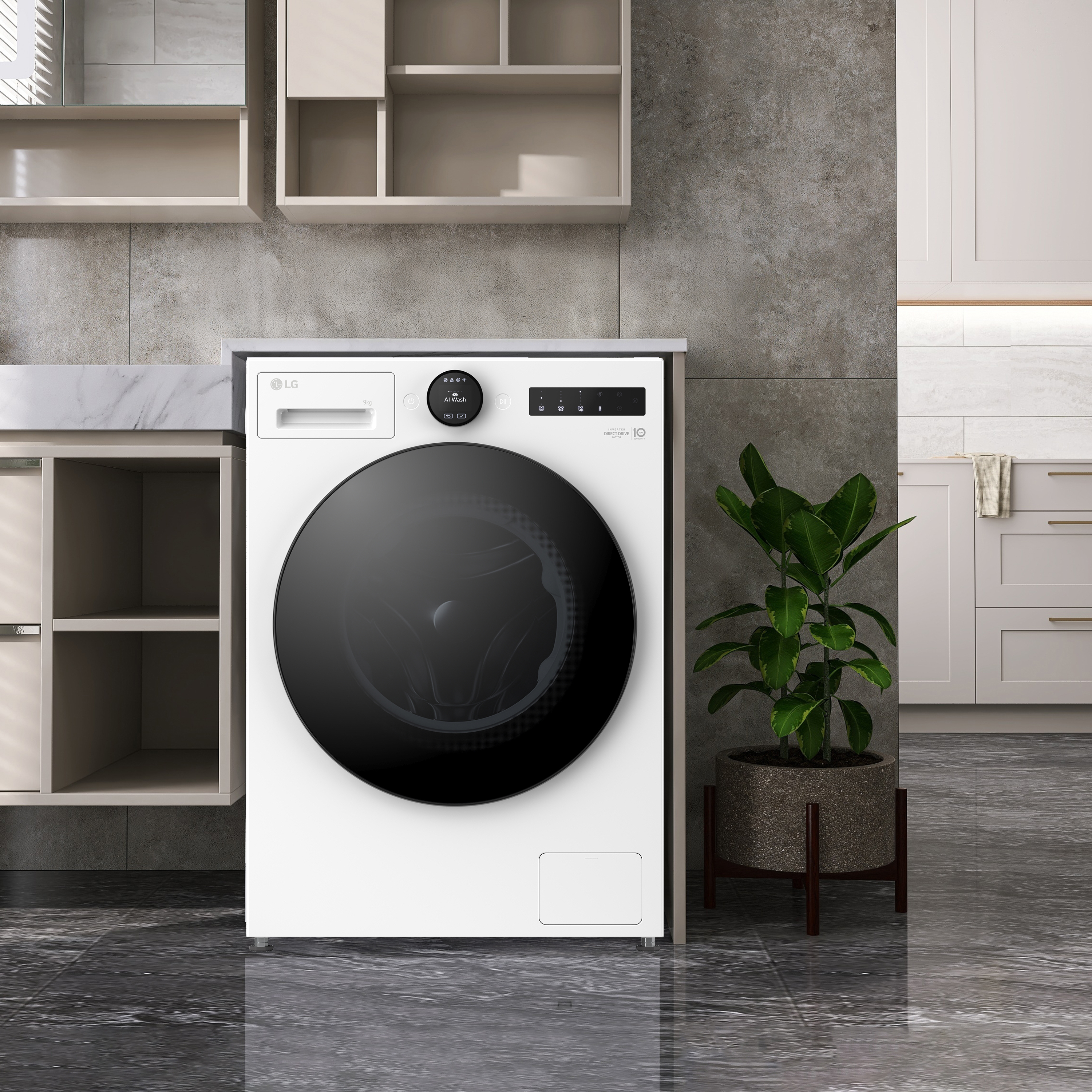 Lavadora blanca con puerta negra. La lavadora está en un entorno de cocina con gabinetes, una planta y piso.