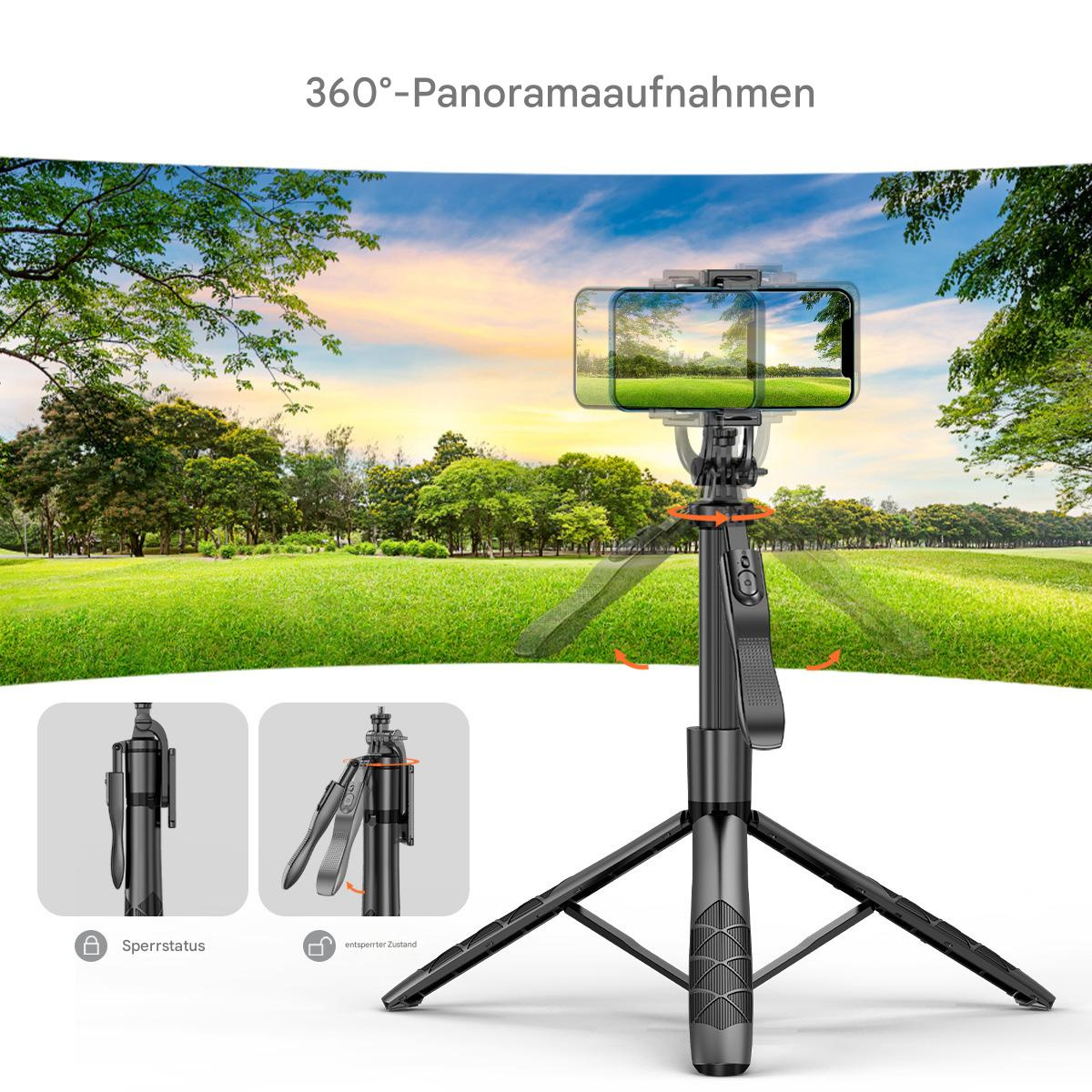 Smartphone auf einem Stativ, das 360°-Panorama anzeigt, grünes Gras, blauer Himmel.