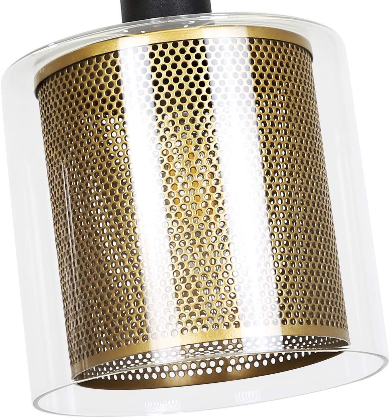 Nahaufnahme des Lichts einer Pendelleuchte, die das goldfarbene Gitter und das klare Glas drumherum zeigt.