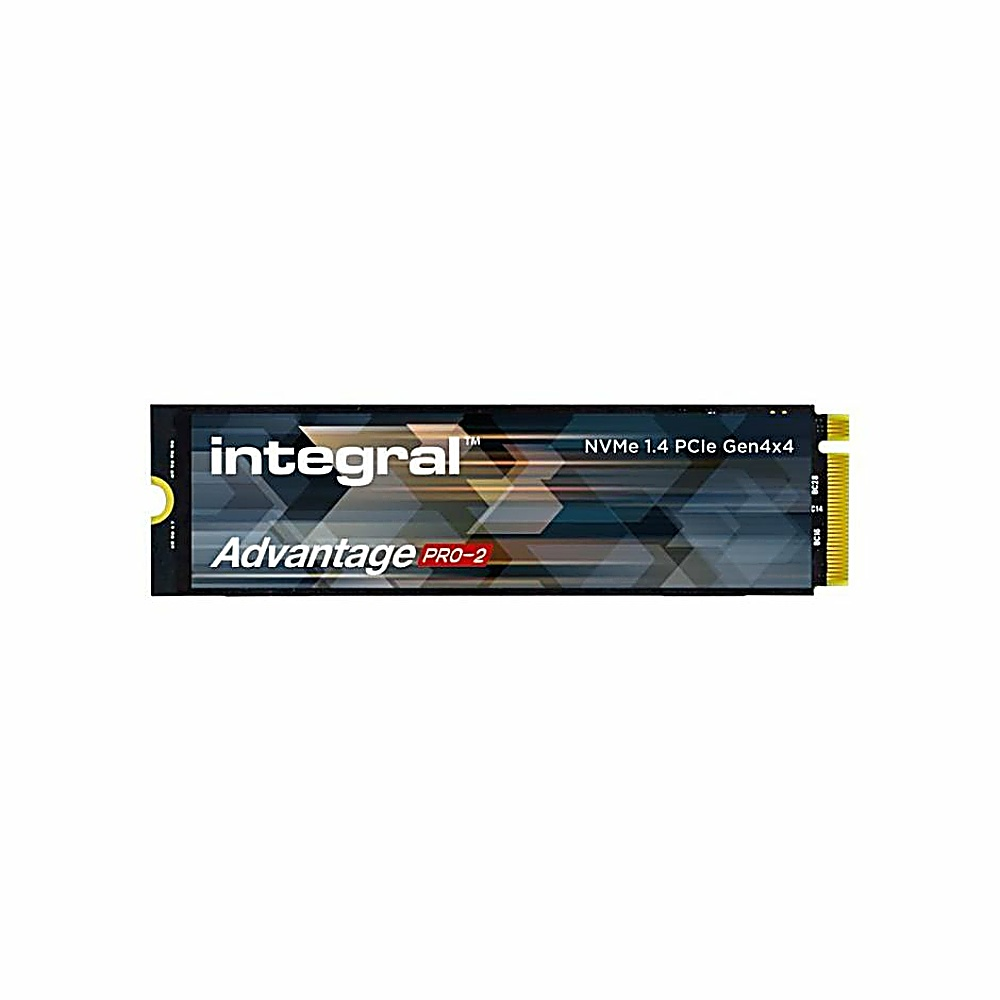 SSD, nero e argento. Etichetta Integral, Advantage PRO-2, NVMe 1.4 PCIe Gen4x4.