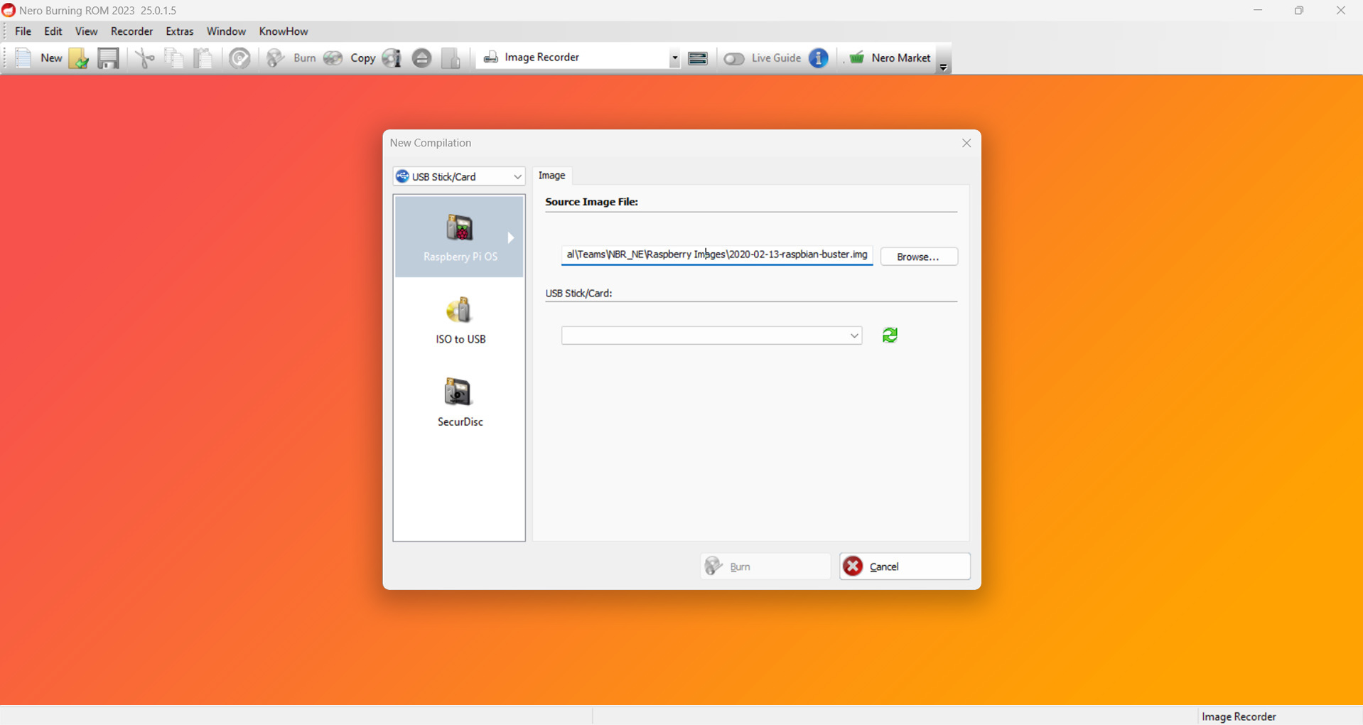Interfejs oprogramowania Nero Burning ROM. Pokazuje opcje nagrywania na pendrive/kartę.
