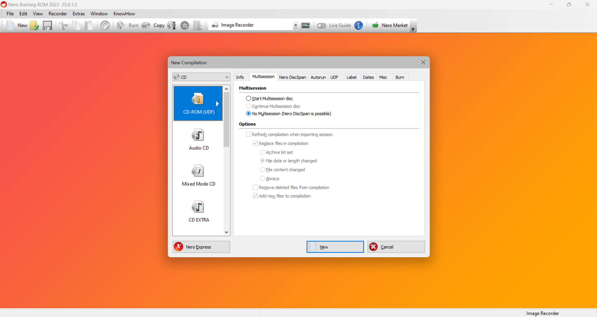 Interfejs oprogramowania Nero Burning ROM na ekranie. Okno pokazuje kilka opcji nagrywania. Pomarańczowe i białe tło.