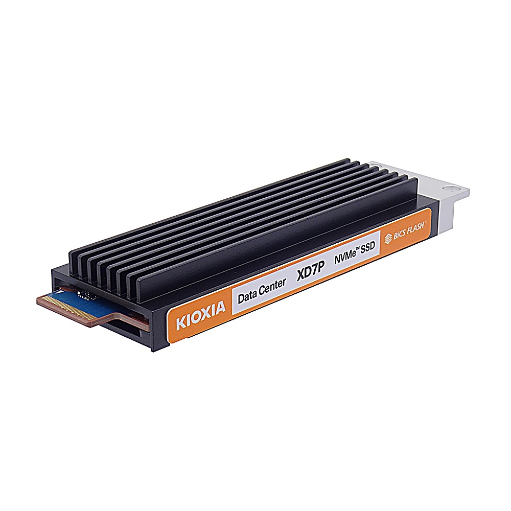 Czarny i srebrny dysk SSD NVMe XD7P KIOXIA Data Center.