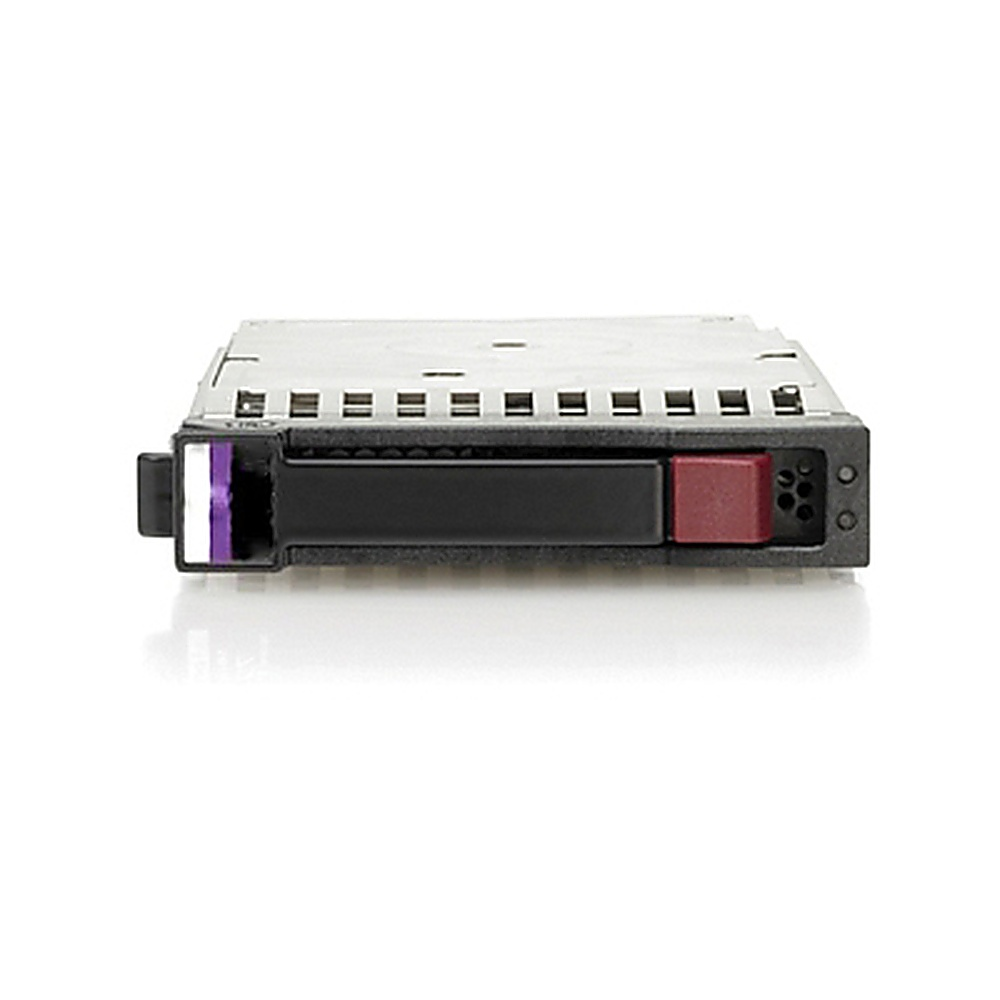 Un disco duro de servidor pequeño y rectangular, con cuerpo negro, etiqueta morado-blanco y botón rojo.