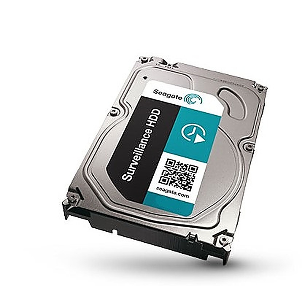 Disco duro Seagate Surveillance. Etiqueta con logo y código QR. Vista en ángulo, fondo blanco.