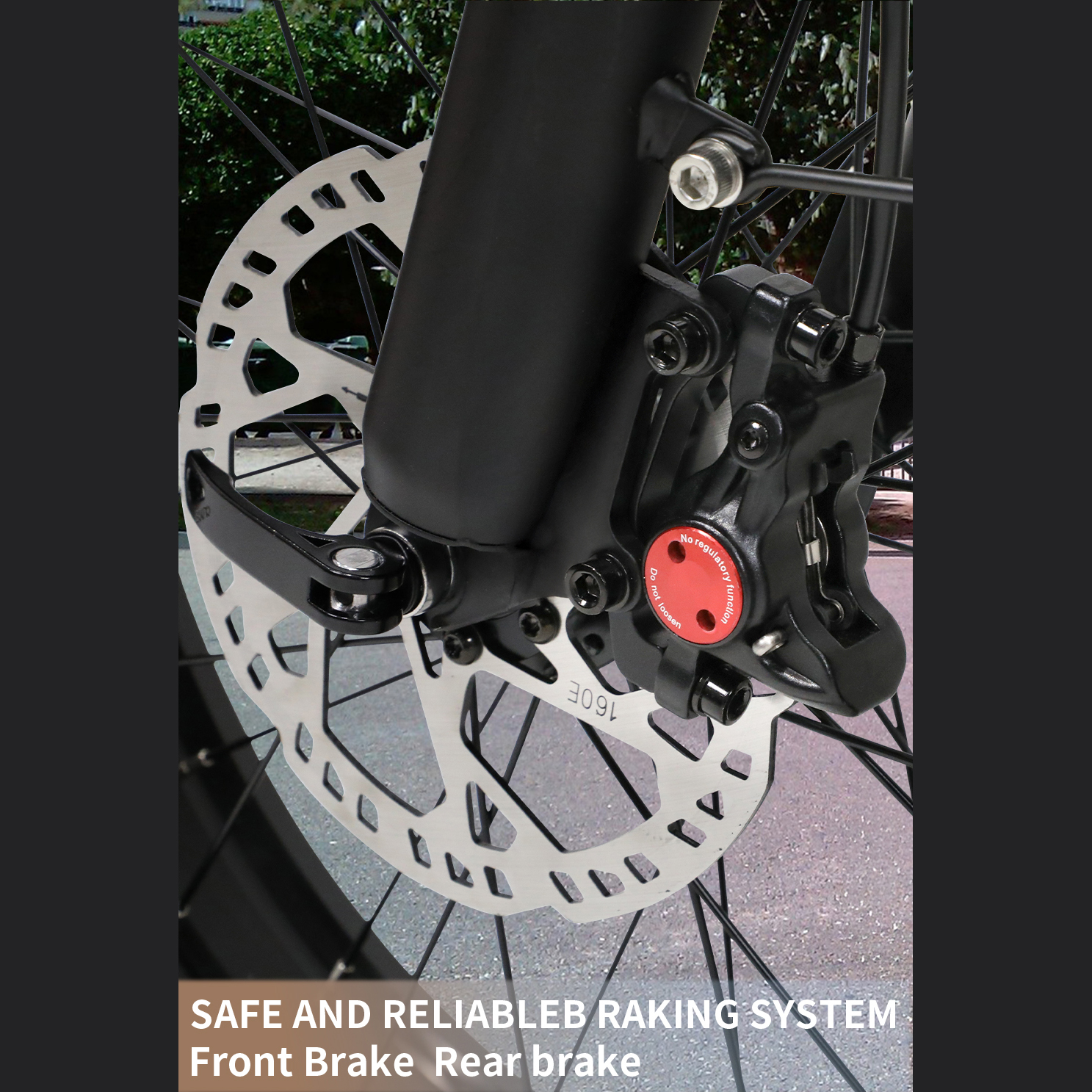 Tarcza i zacisk hamulca przedniego roweru, bezpieczny i niezawodny układ hamulcowy.