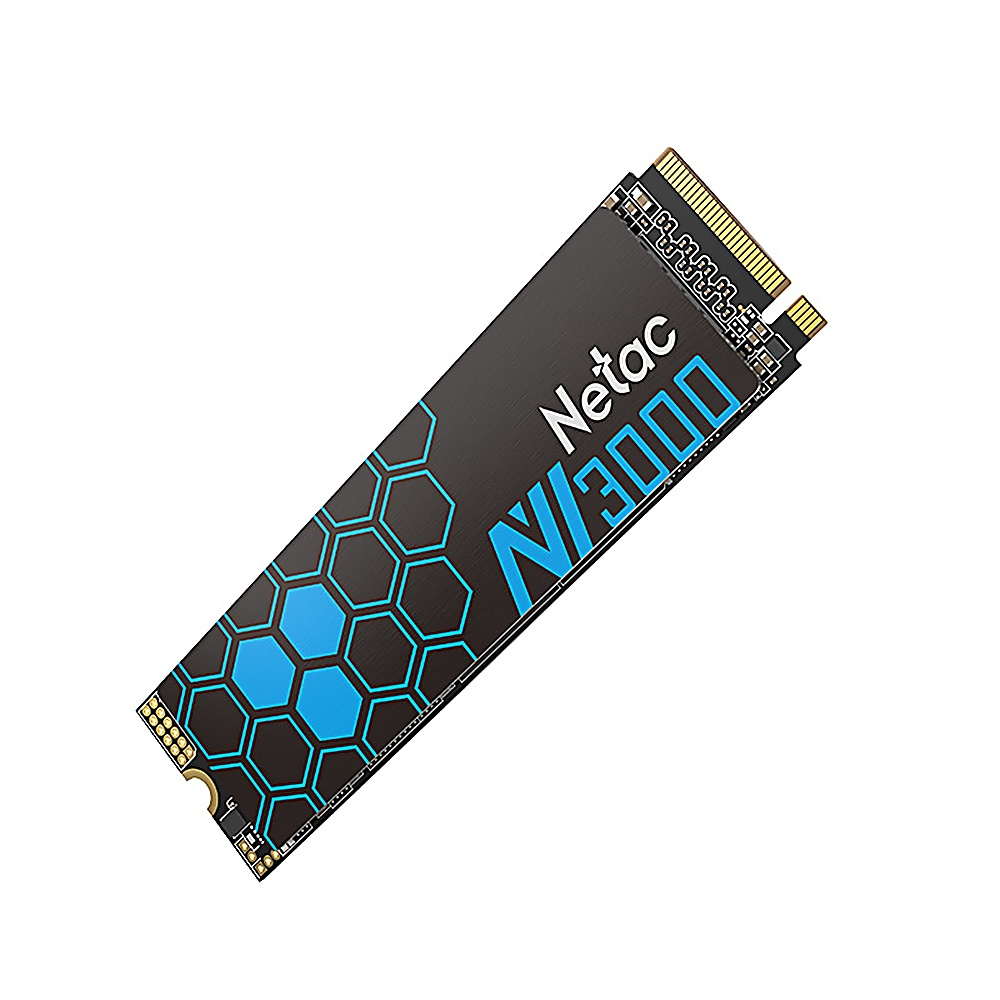 Unità SSD nera e blu. Motivo esagonale sulla parte anteriore. Testo blu Netac N/3000.