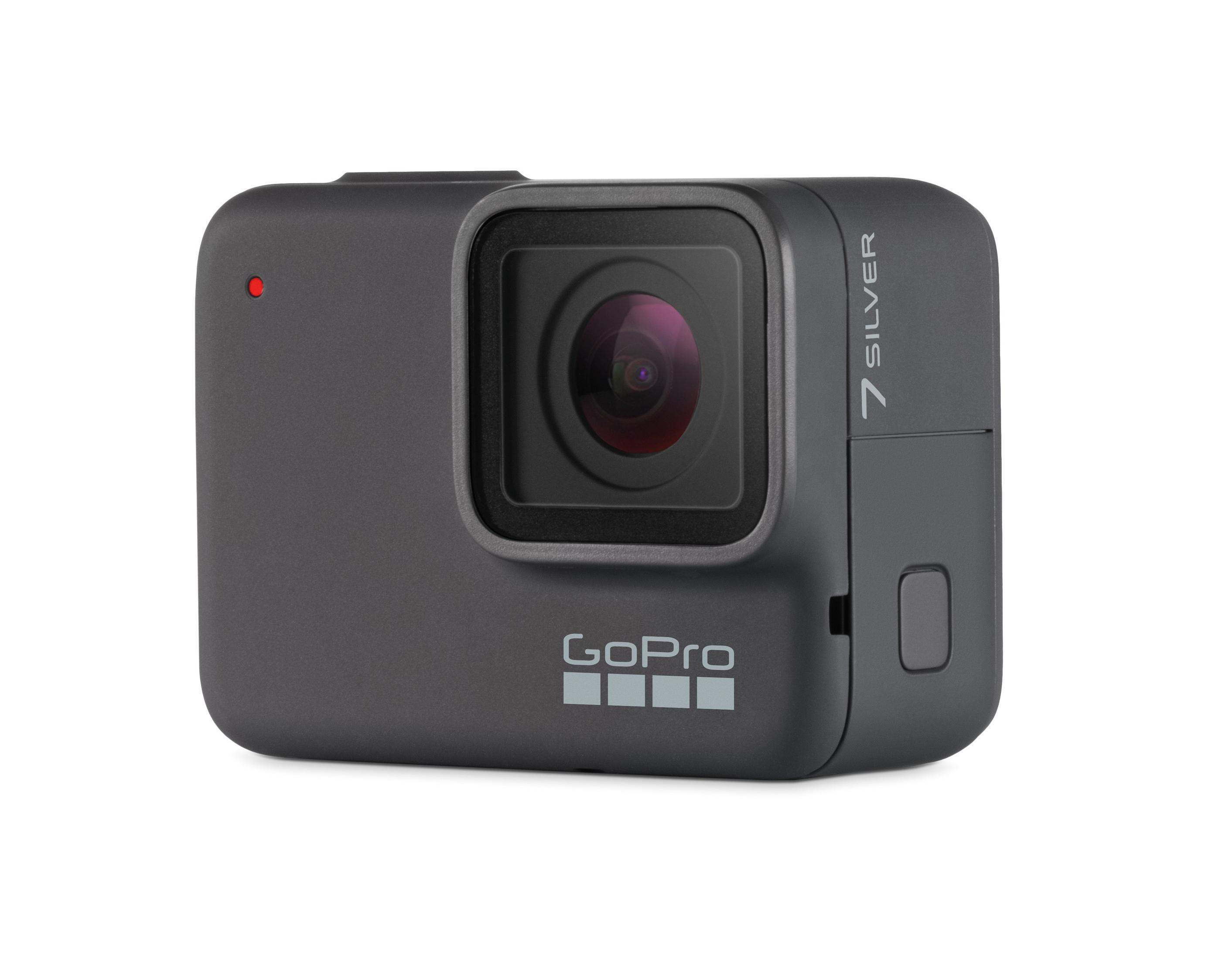 Eine schwarze GoPro 7 Silver Kamera. Zeigt das Objektiv, das GoPro-Logo und den Namen Silver.