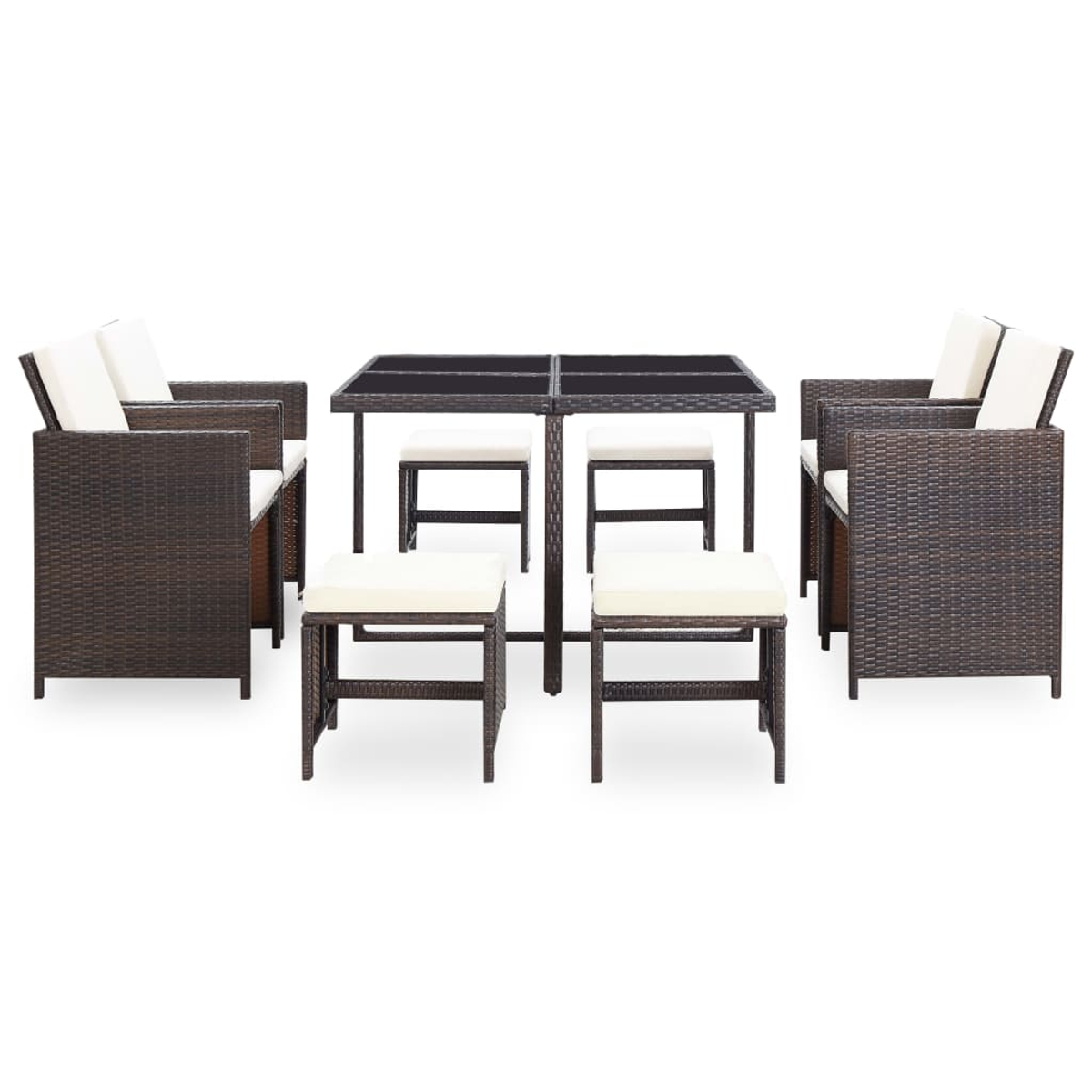 Braunes Outdoor-Wicker-Möbelset: Tisch, Stühle und Ottomanen mit weißen Kissen auf weißem Hintergrund.
