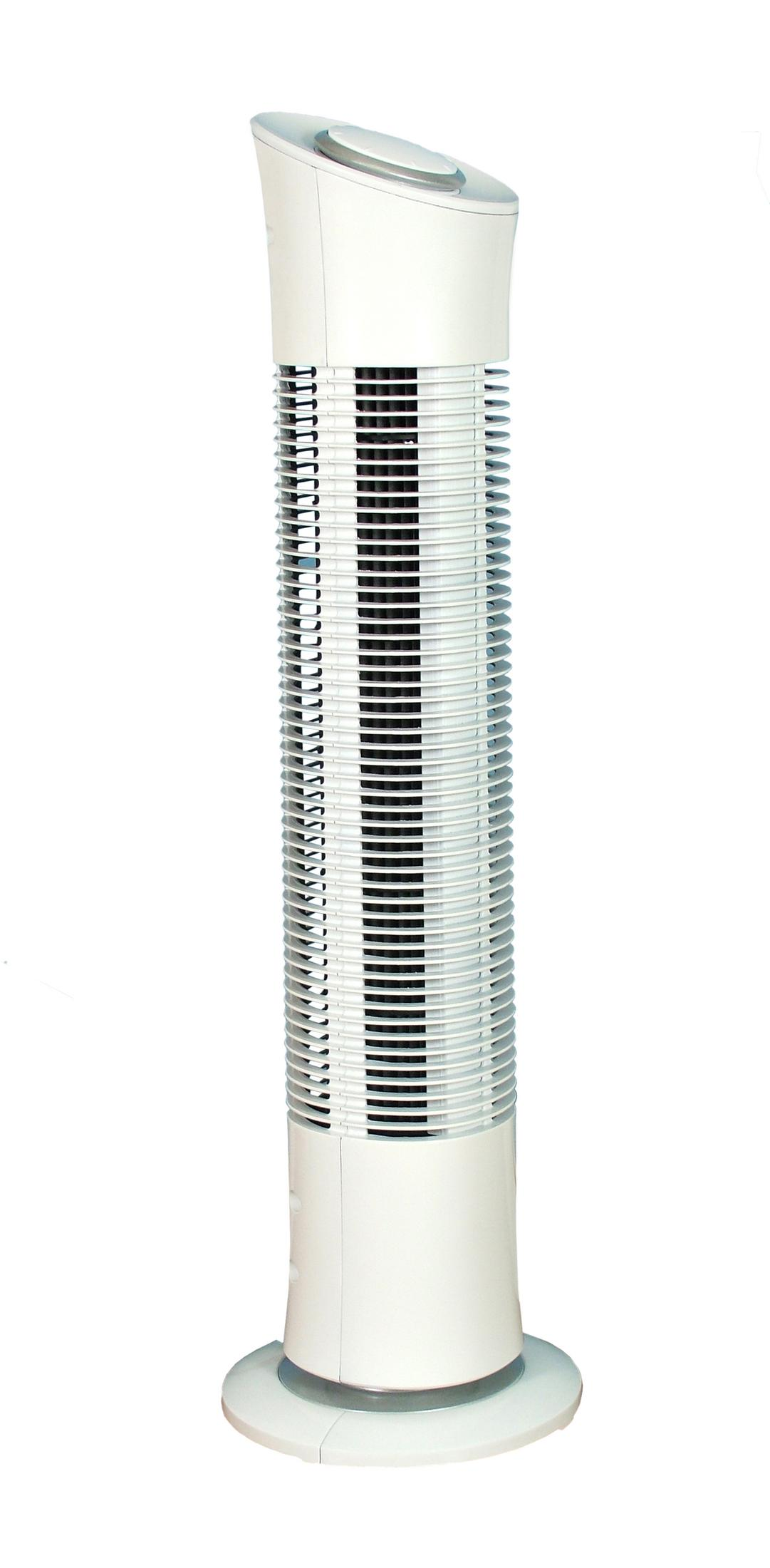 Ein hoher, weißer Turmventilator mit abgerundeter Oberseite und rundem Sockel. Er hat horizontale Lamellen.