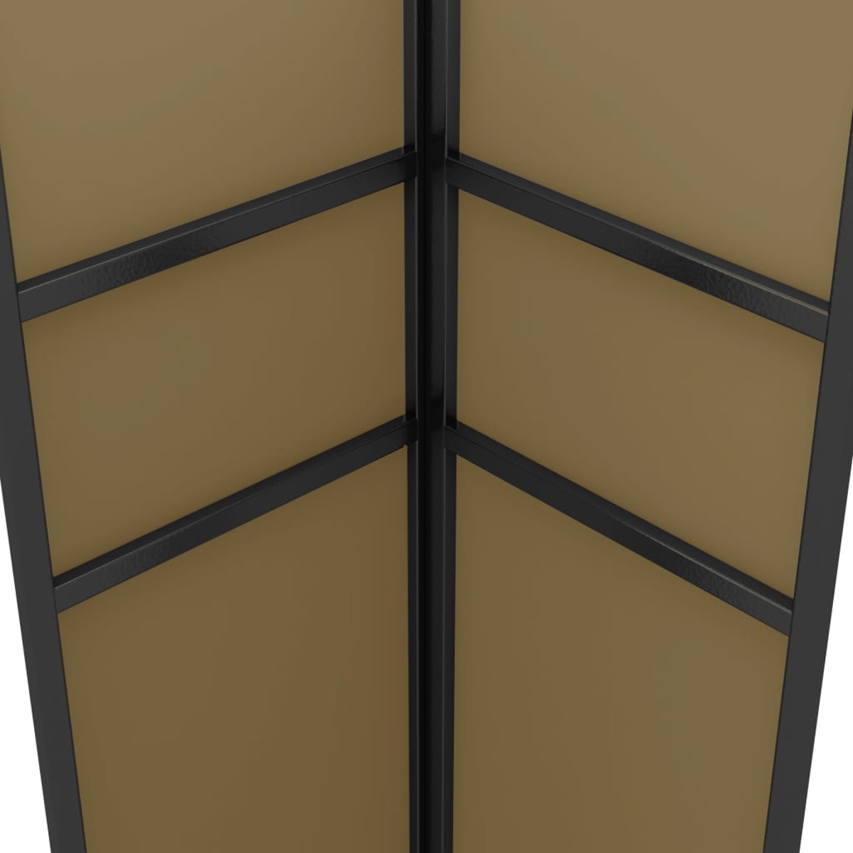 Abstraktes Bild einer Ecke mit braunen Paneelen und schwarzen Metallträgern, die ein geometrisches Muster bilden.
