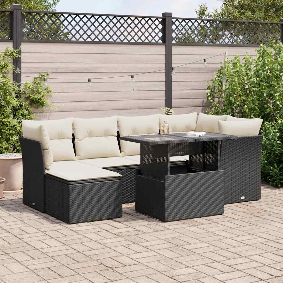 Set patio all'aperto con divano, tavolino e dimensioni.