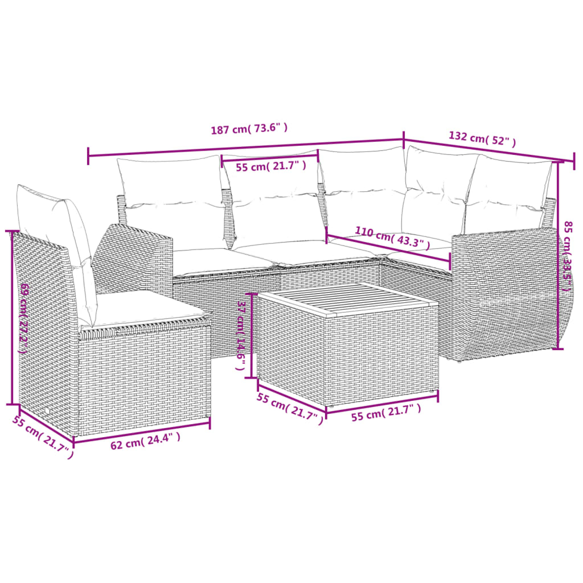 Geflochtenes Gartenmöbel-Set mit Maßen. Es umfasst ein Sofa, zwei Stühle und einen Tisch mit Kissen.
