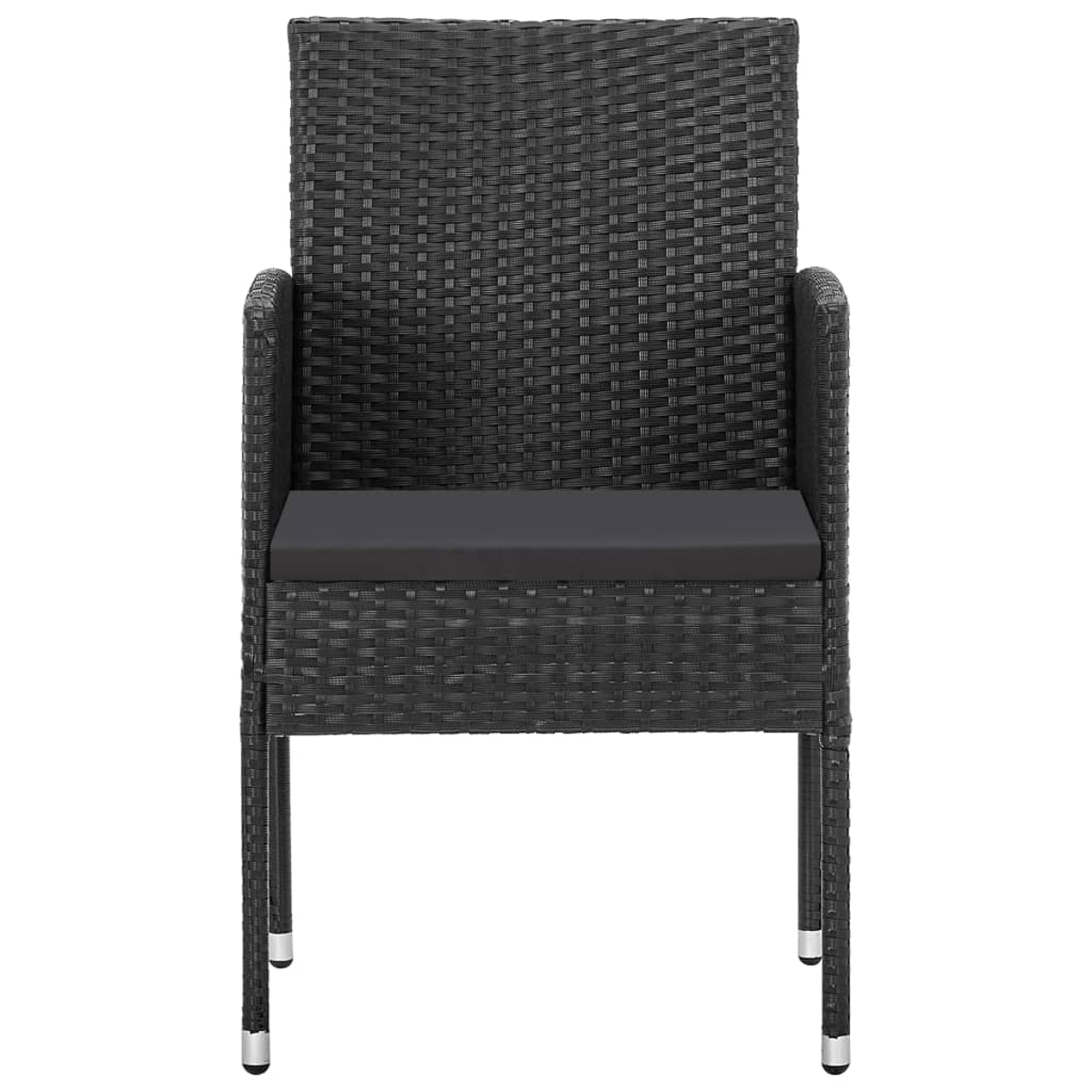 Schwarzer Rattan-Stuhl mit Armlehnen und einem dunklen Kissen. Vertikales Webmuster.
