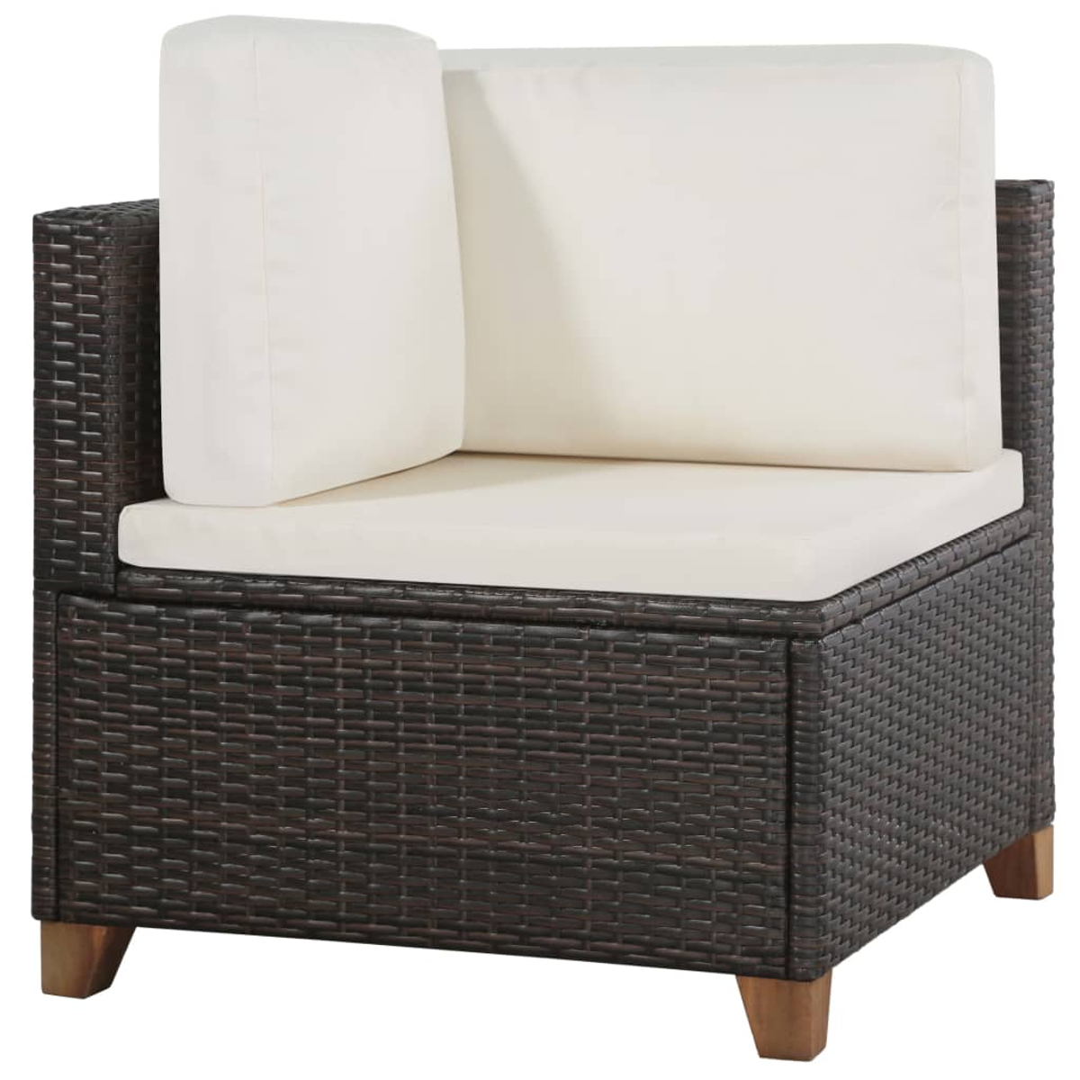 Ein braunes Ecksofa aus Weide mit weißen Kissen. Es steht auf einem Holzboden. Das Sofa hat beschriftete Maße.