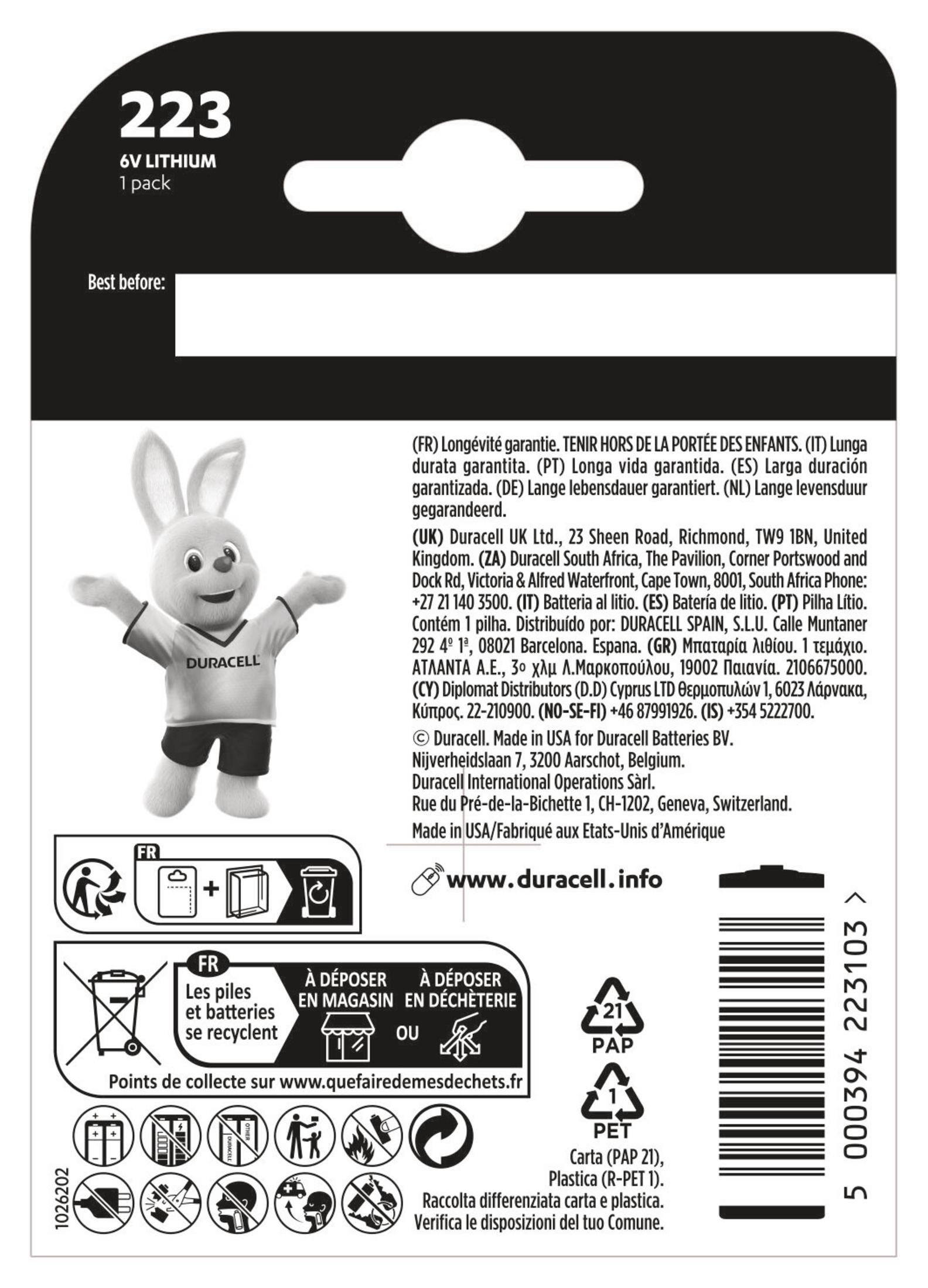Opakowanie baterii Duracell z królikiem, symbolami recyklingu i szczegółami produktu. Białe tło.
