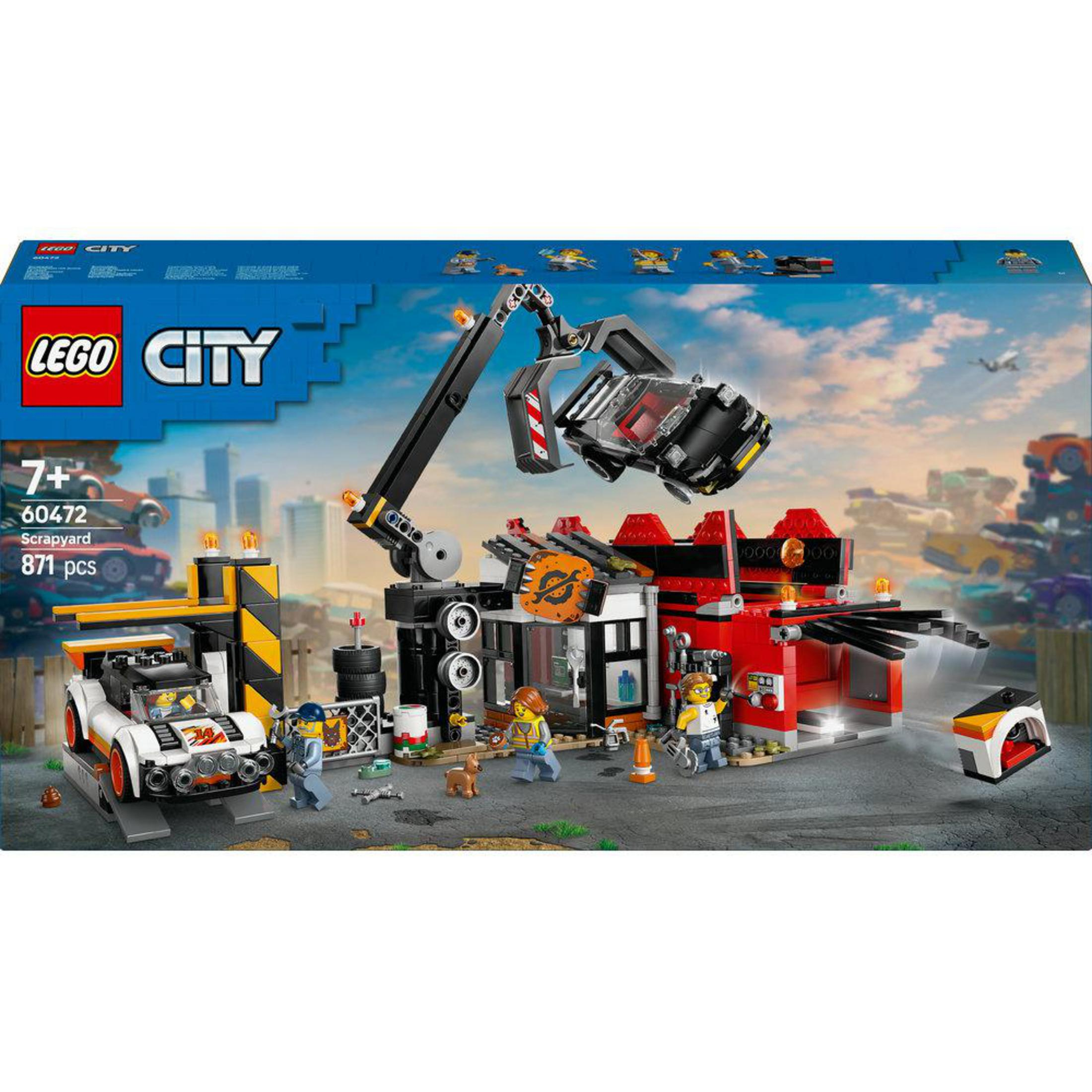 Set Lego City Desguace, caja y montado. Edificio, grúa, coches, figuras. El logotipo de Lego City es visible en la caja.