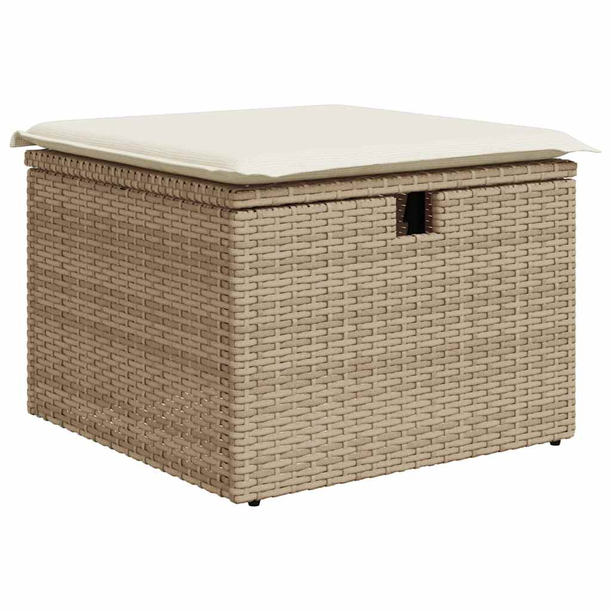 Un contenitore quadrato in rattan con un cuscino color crema sopra. Maniglia e piedi neri. Colore beige.
