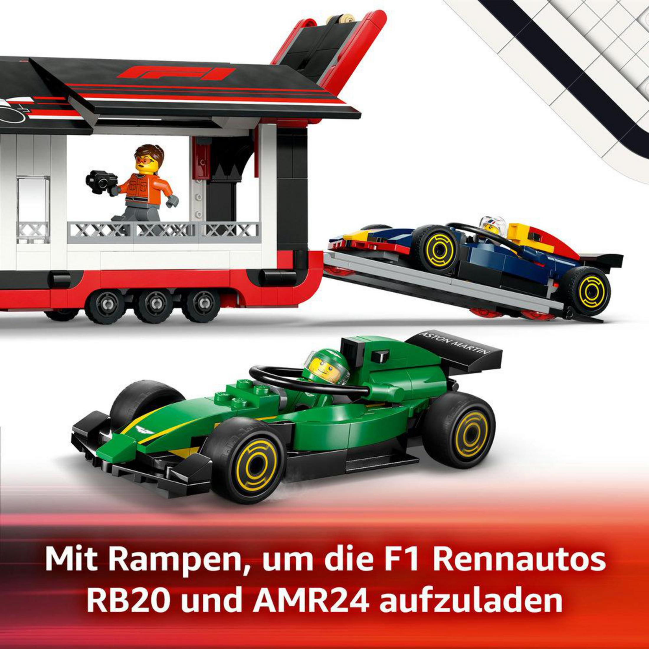 Zbliżenie samochodów wyścigowych LEGO F1 załadowanych na ciężarówkę transportową, z torem w tle.