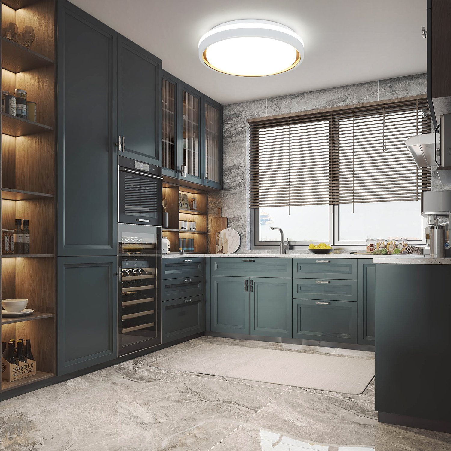 Eine moderne Küche mit dunkelblauen Schränken, Marmorböden und einer runden Deckenleuchte, die ein stilvolles Interieur schafft.