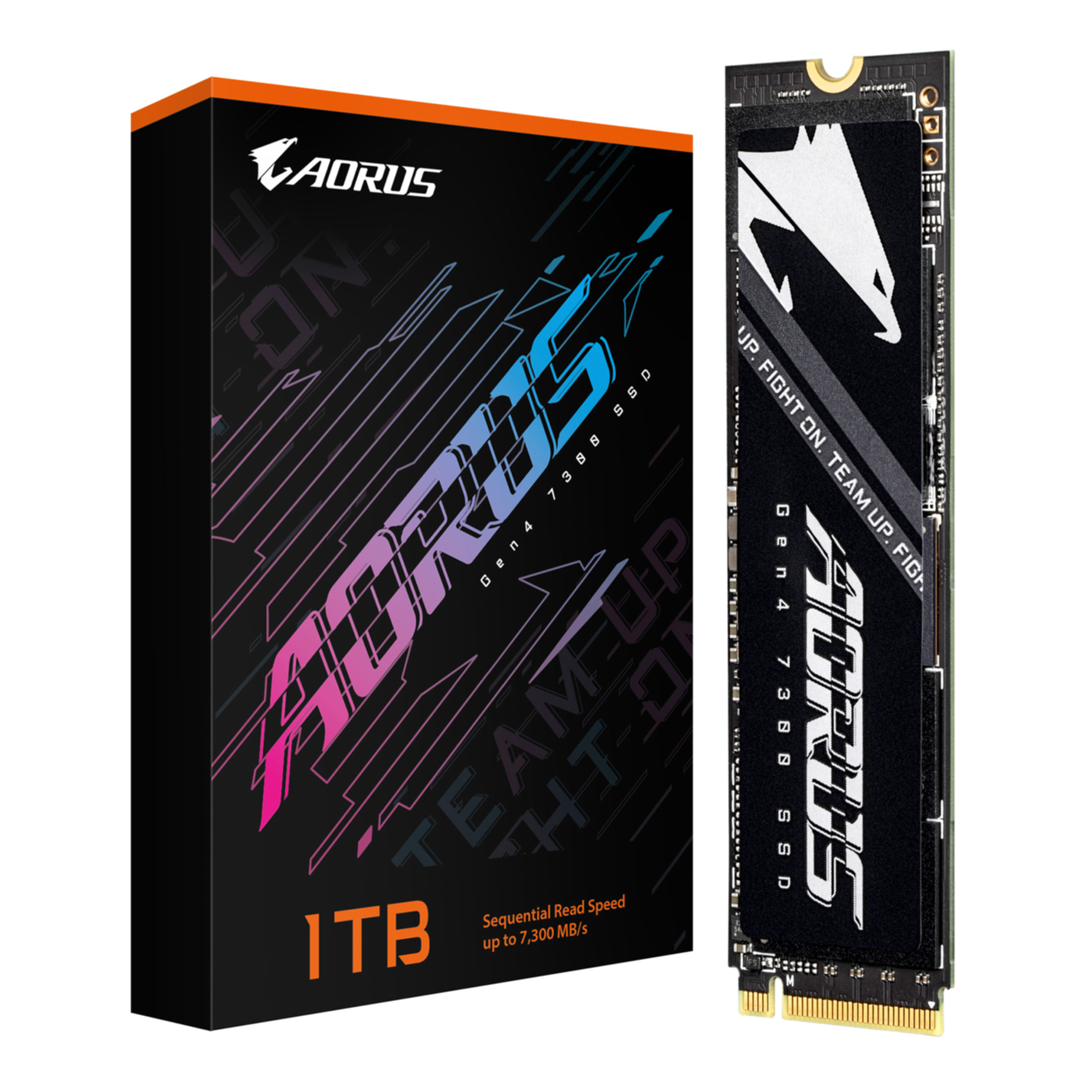 Un SSD et sa boîte. La boîte est noire et orange avec la marque « AORUS ». Le SSD est noir et argenté.