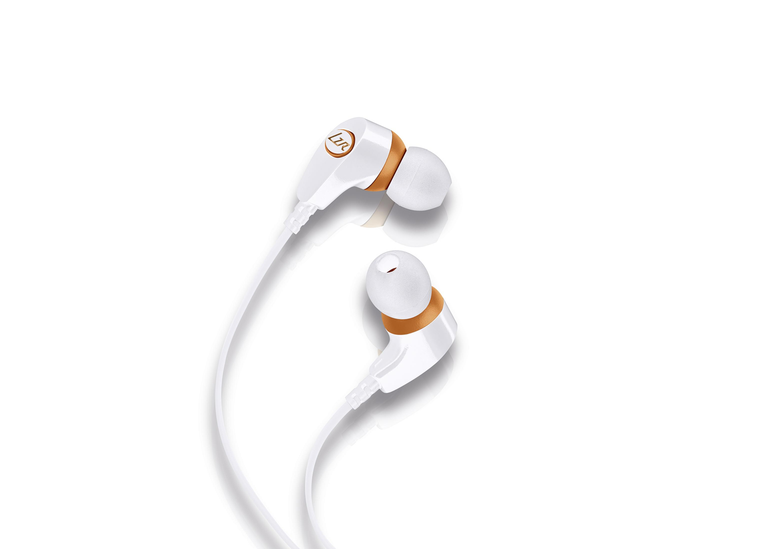Witte oortelefoons met oranje accenten. Het logo LZR is zichtbaar. Een witte kabel verbindt de oortelefoons.