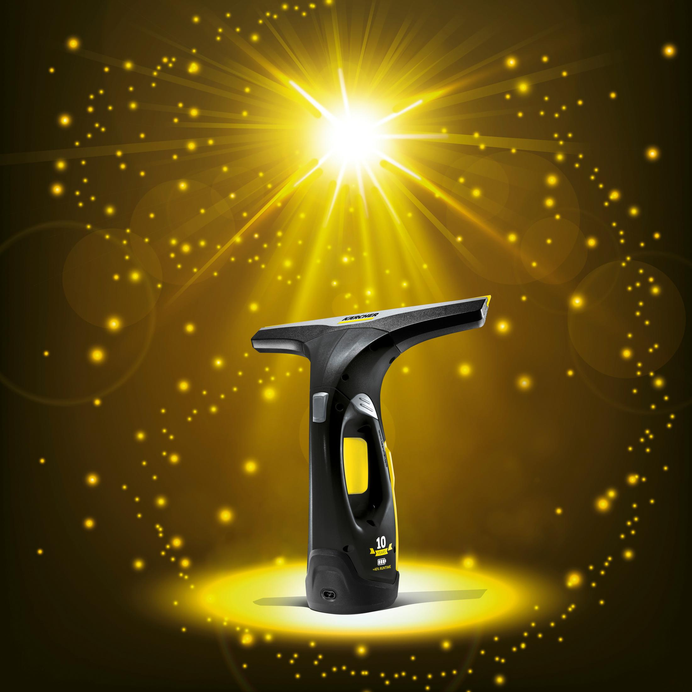 Żółto-czarny środek do czyszczenia okien z jasnym tłem reflektora.