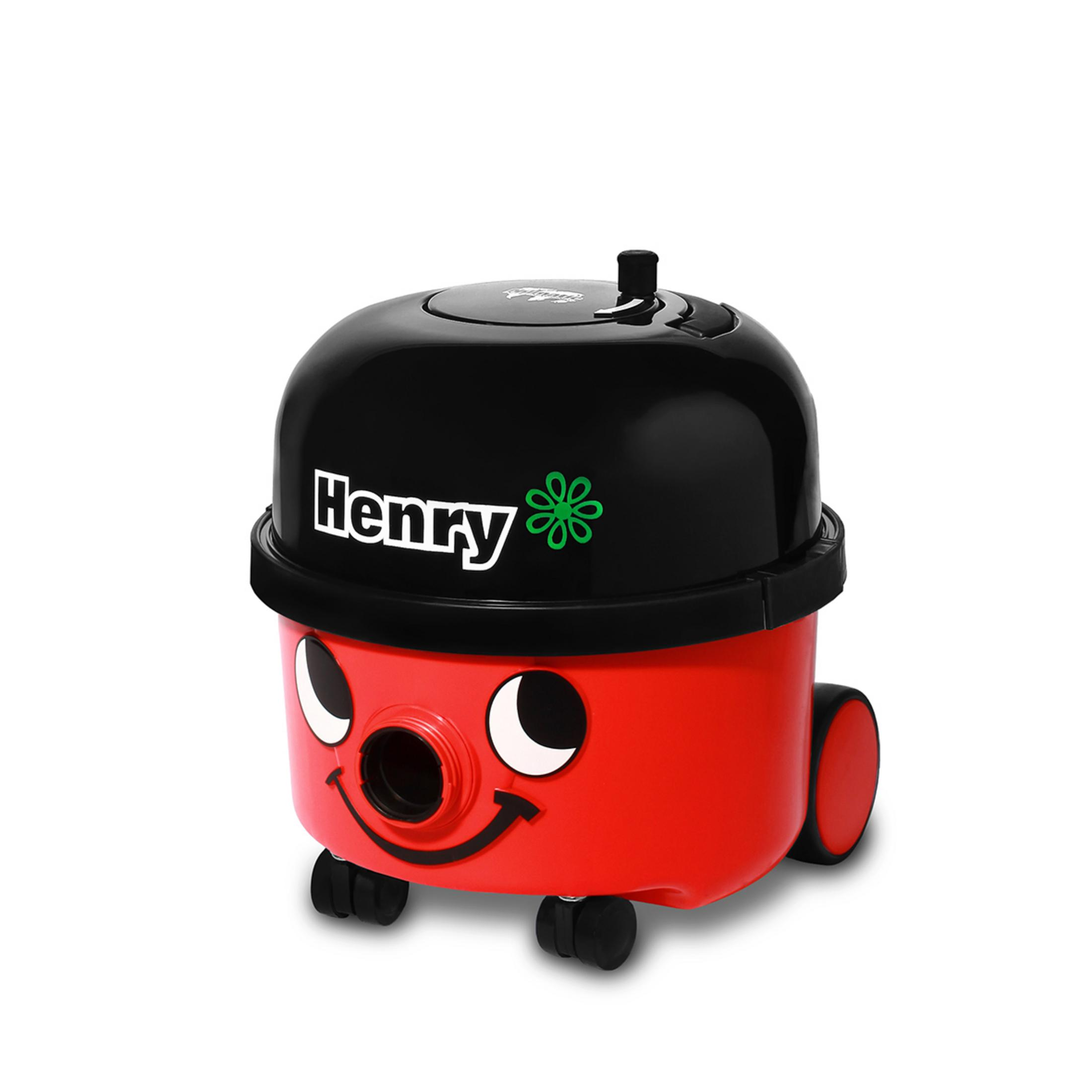 Czerwony odkurzacz z nazwą 'Henry', uśmiechniętą twarzą i czarnymi kołami.