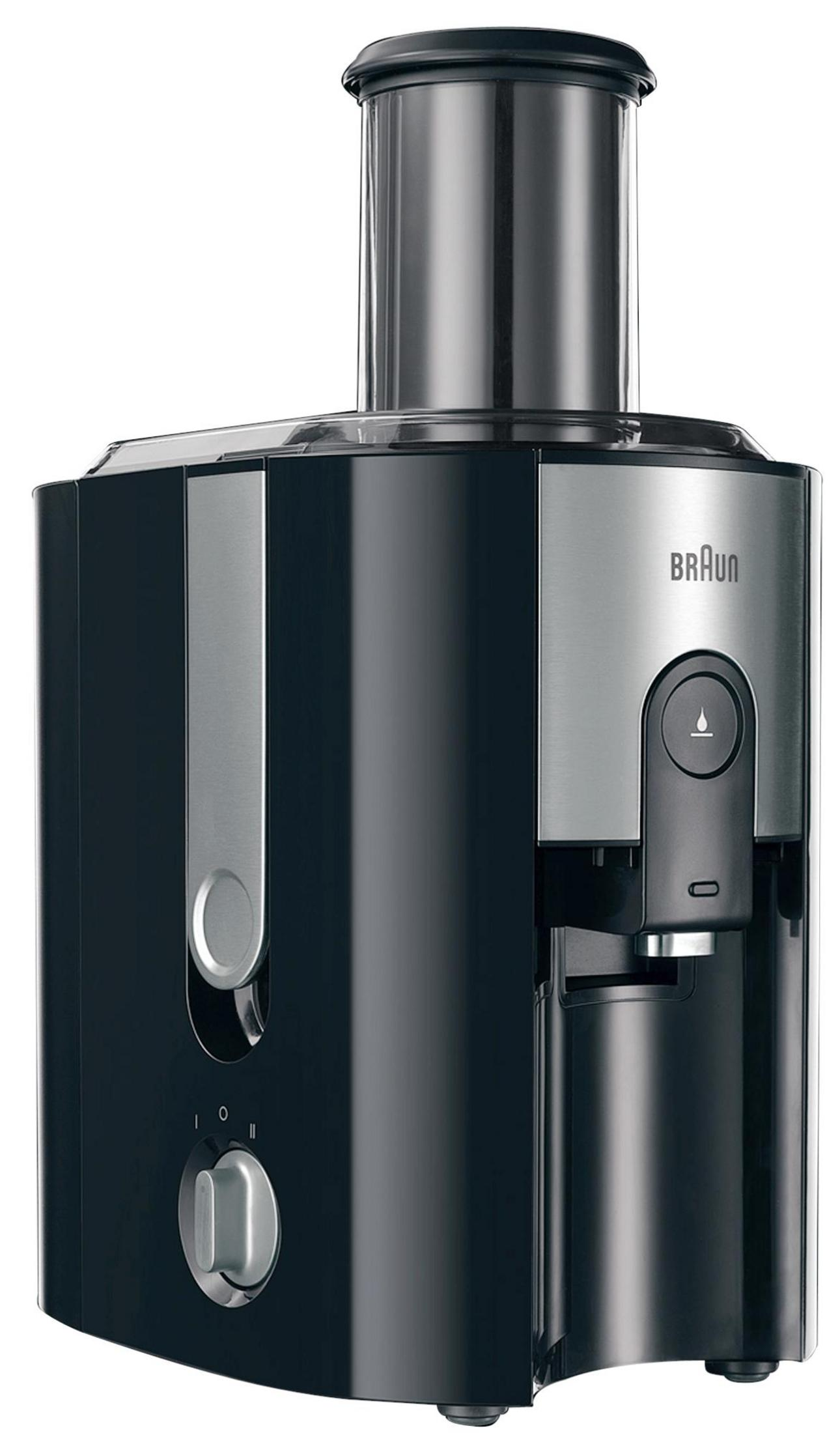 Una exprimidora Braun negra y plateada con un botón.