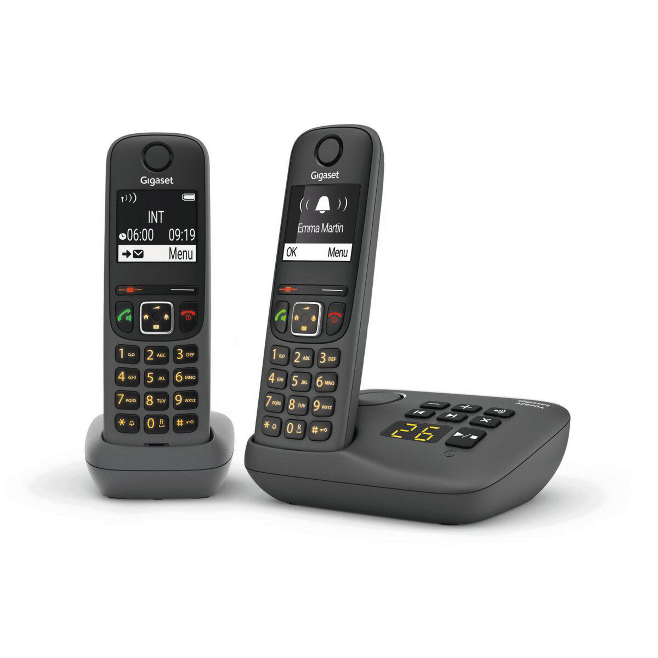 Zwei schwarze schnurlose Gigaset-Telefone. Eines auf einer Basis, das andere freistehend.