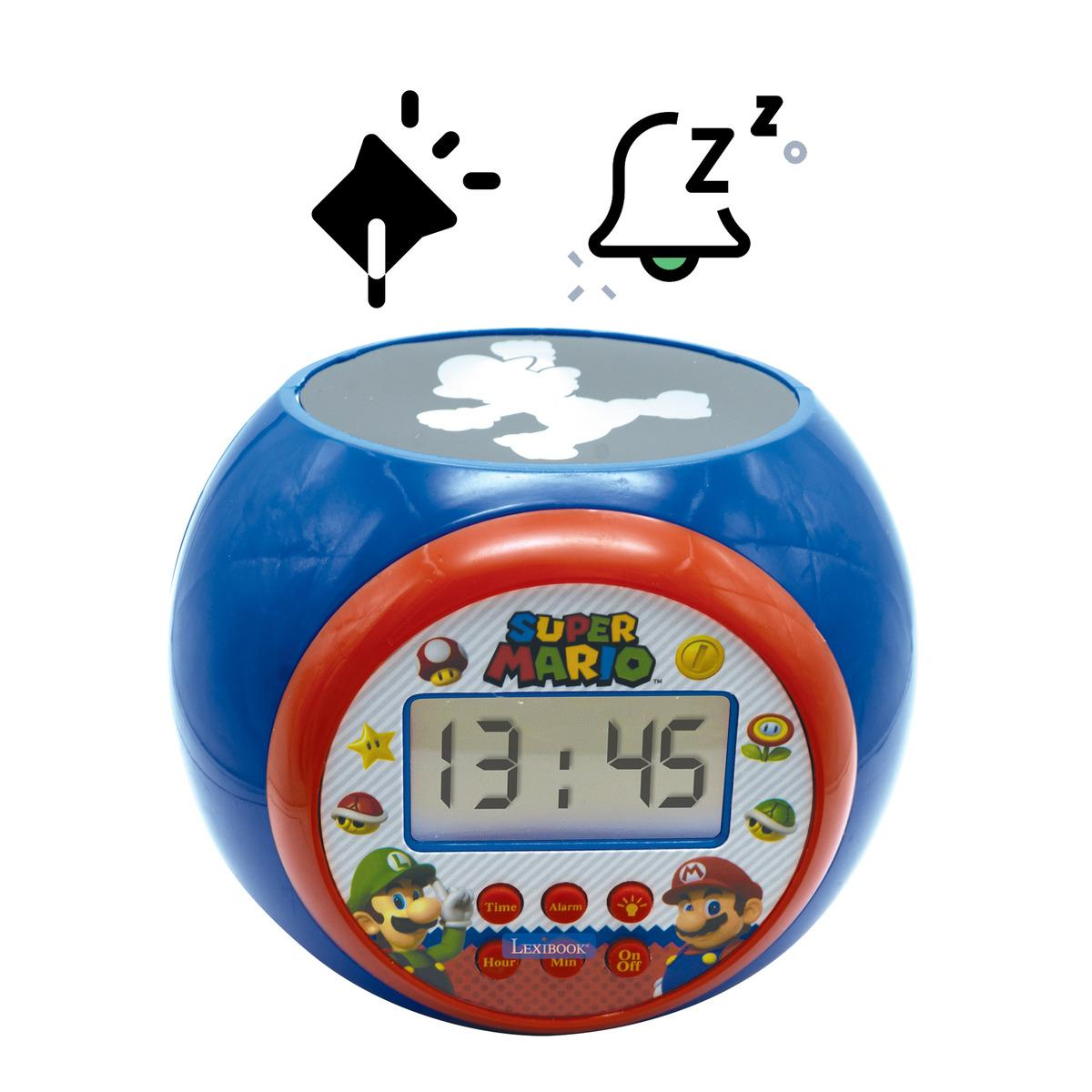 Despertador Super Mario que muestra 13:45. Iconos de Mario, Luigi y estrellas. La parte superior es azul, la base es roja.